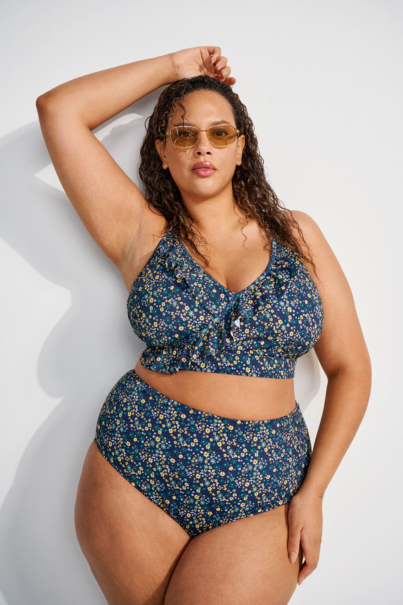 Bikini &agrave; fleurs, , Model