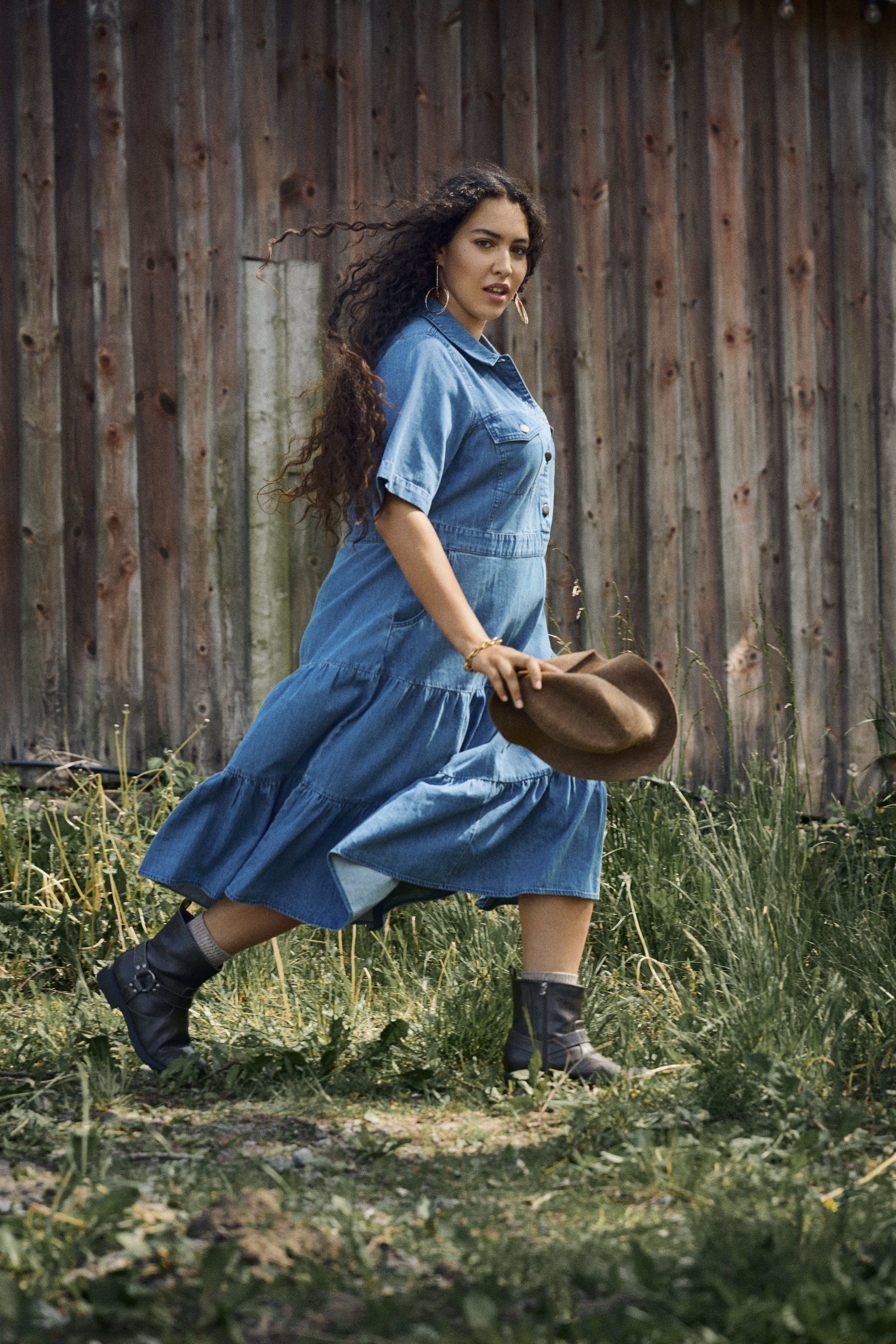 Robe midi en denim, , Model