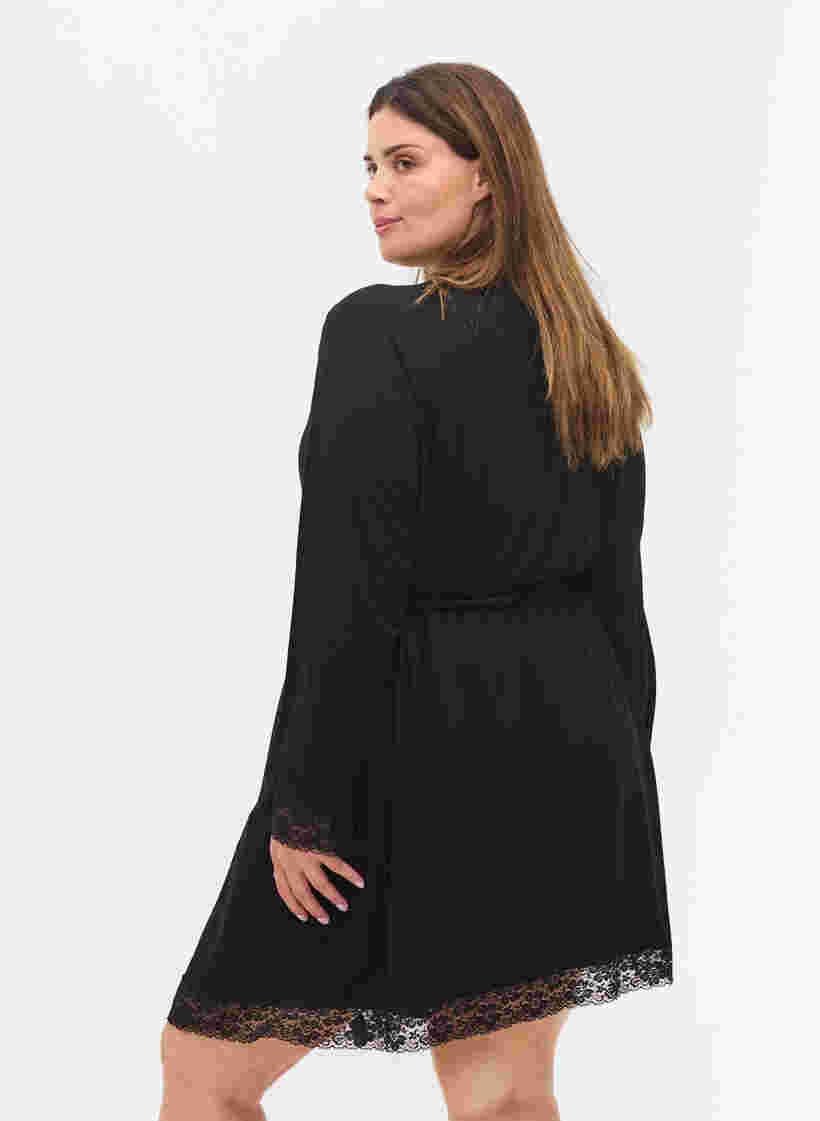 Viscose badjas met kant, Black, Model image number 1