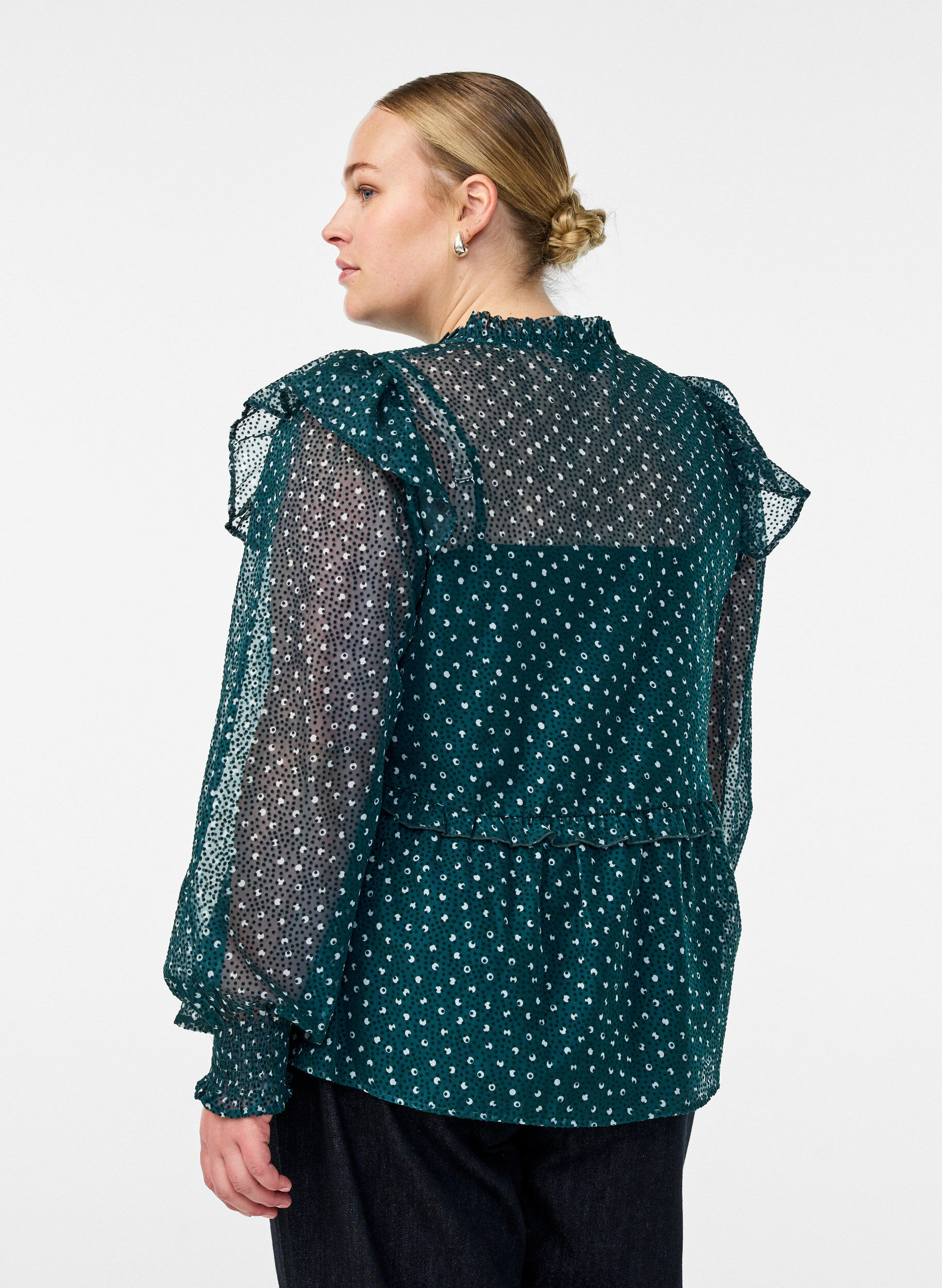 ZizziChiffon blouse met ruchesdetails en kleine stippen, Groen, Model image number 2