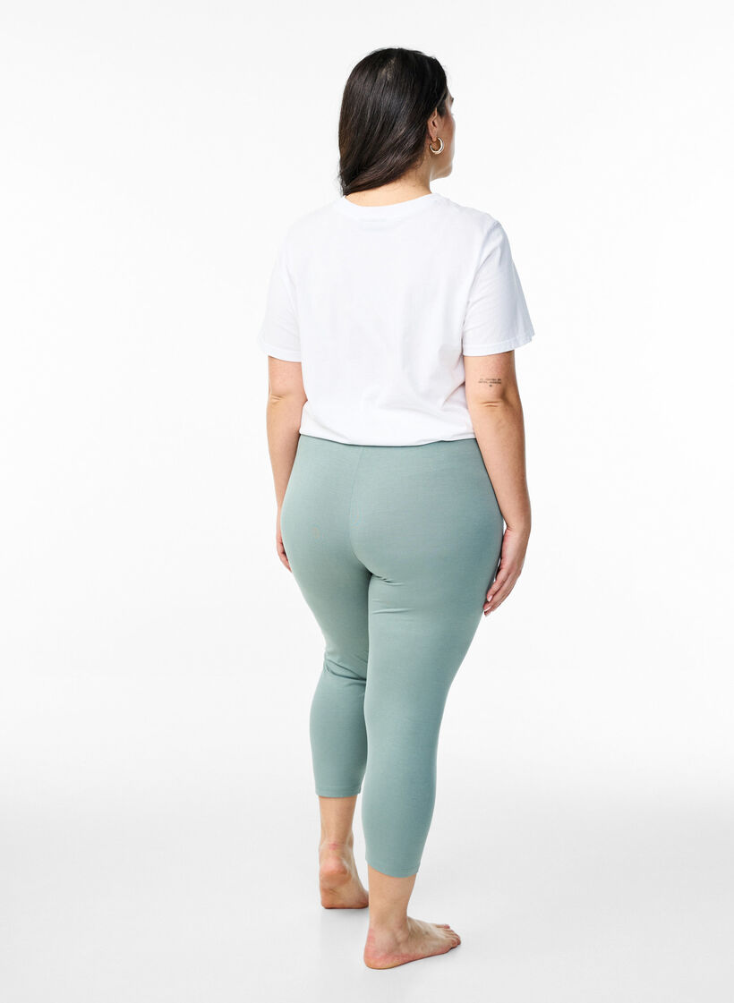 Basic 3/4 legging in viscose, Groen, Model image number 2