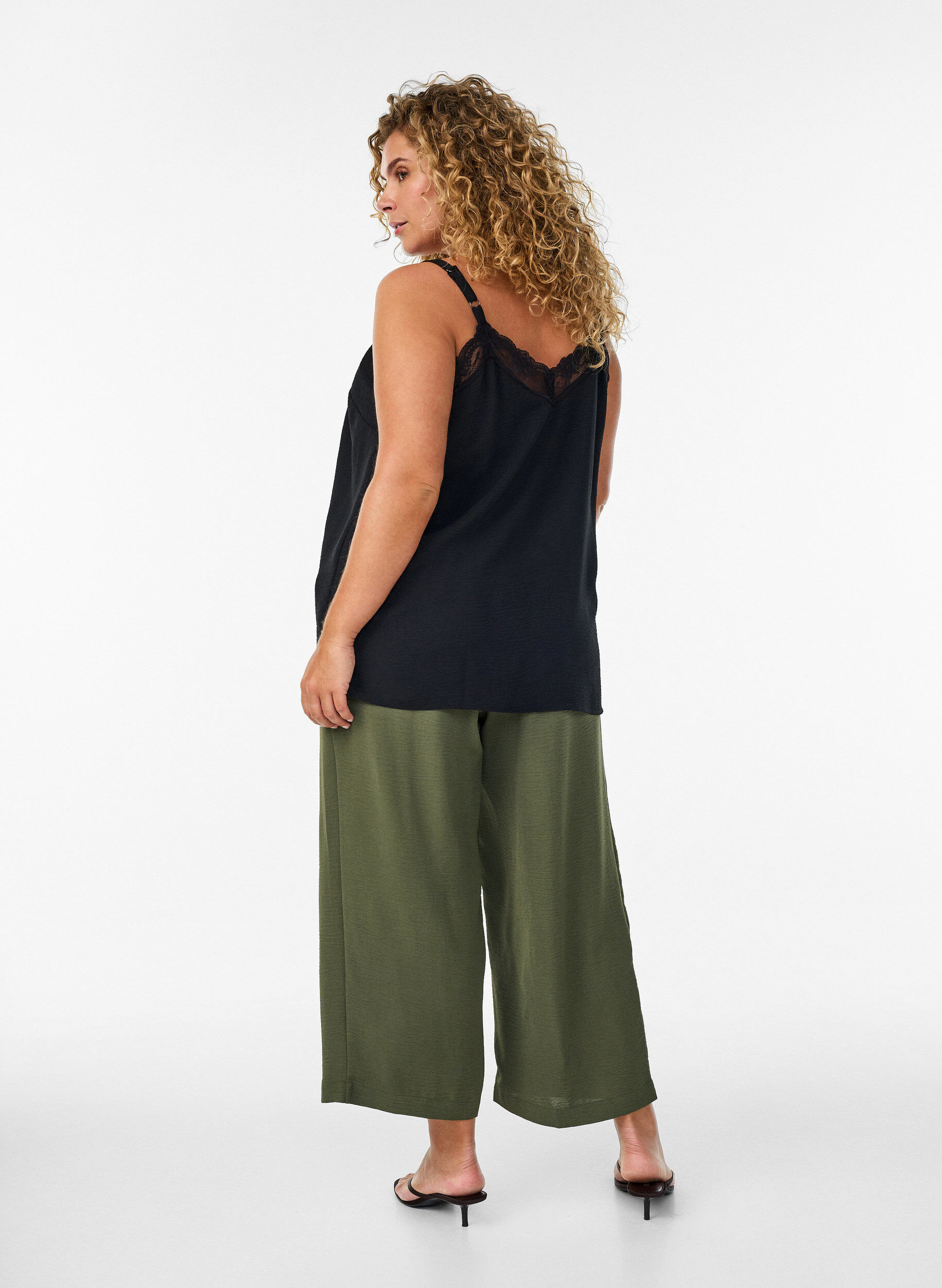ZizziHigh-waist culottes met een elastische achterkant, Groen, Model image number 1