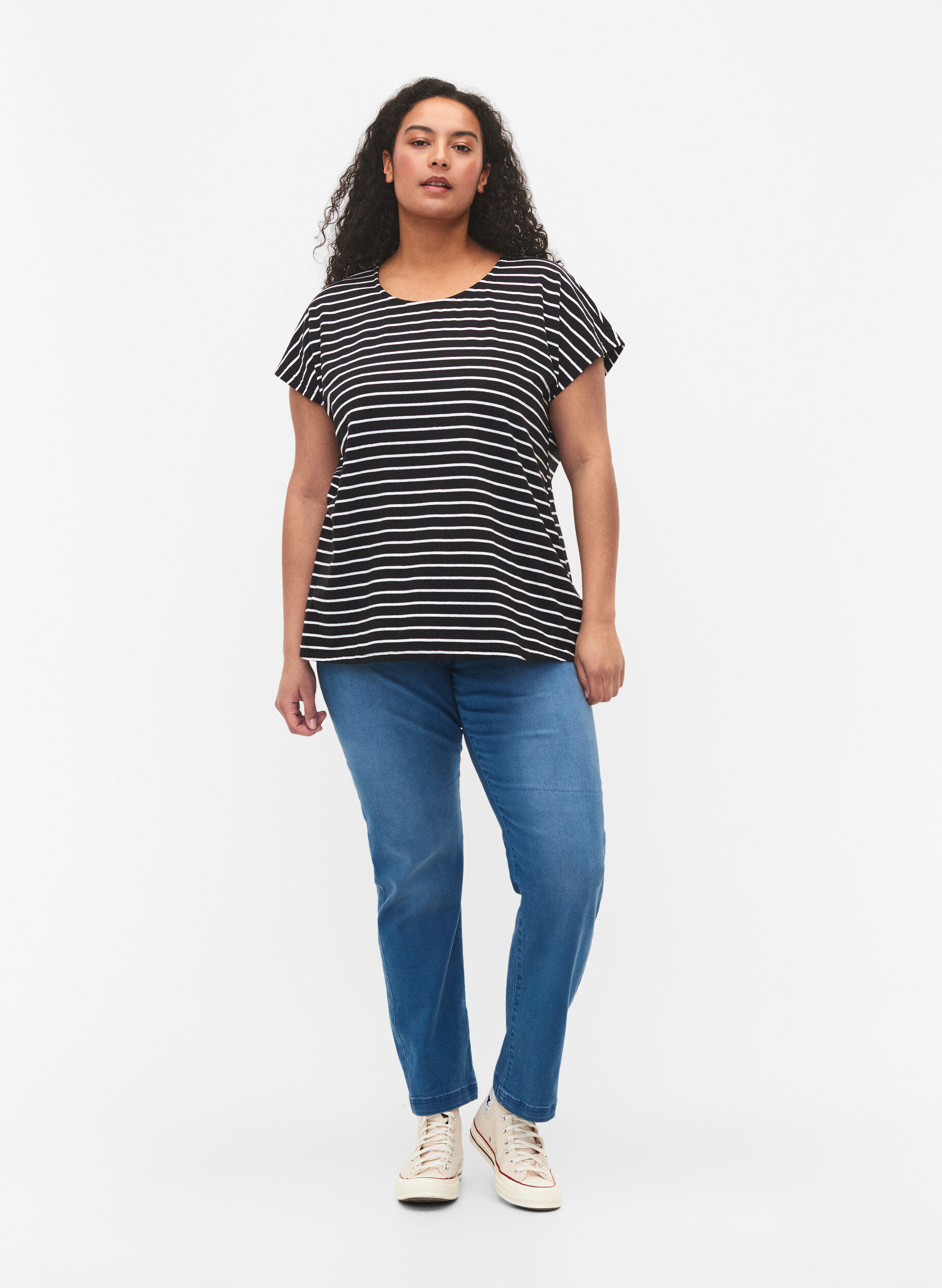 Zizzi	 Katoenen t-shirt met strepen, Black W. Stripe, Model image number 2