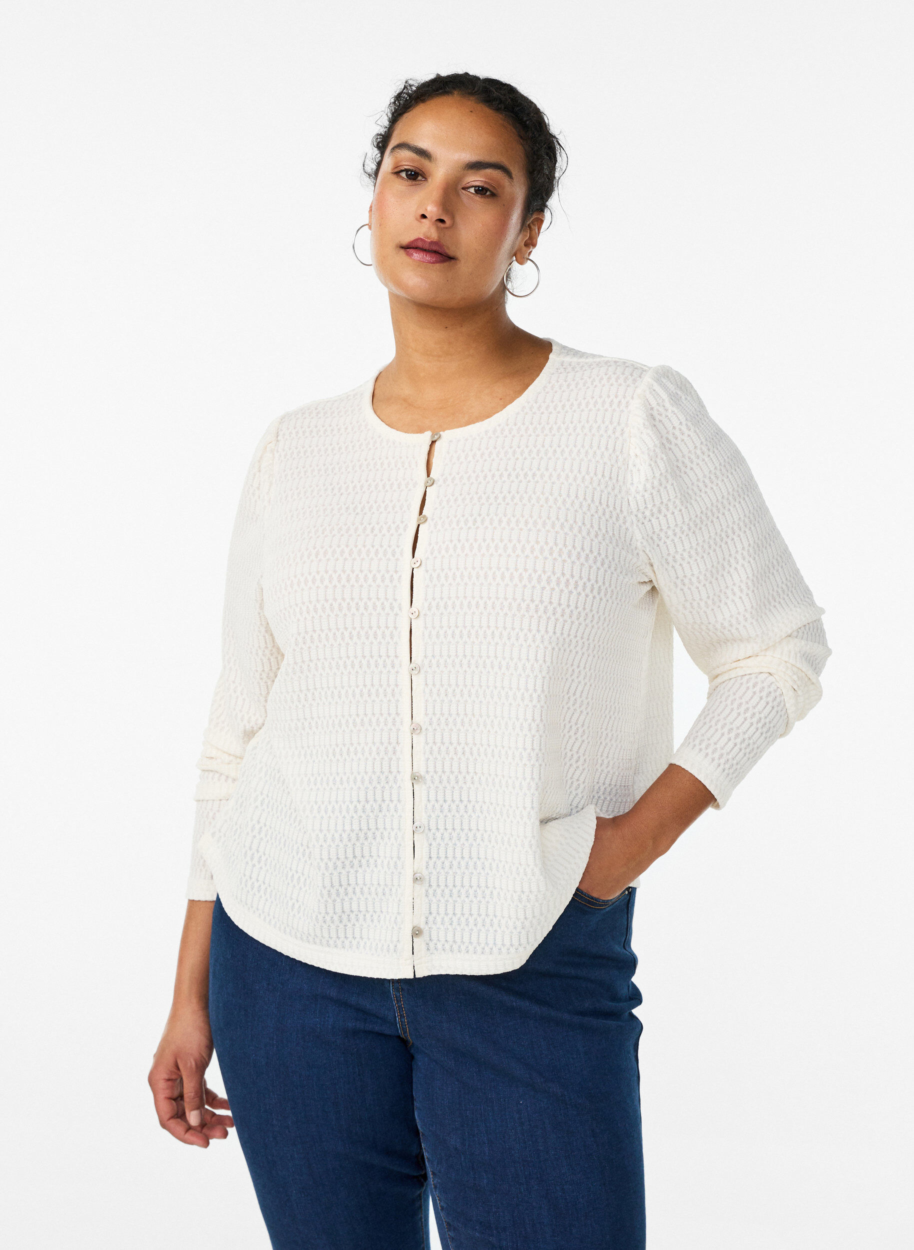 Blouse avec motif textur&eacute; et fermeture boutonn&eacute;e, Vanille, Model