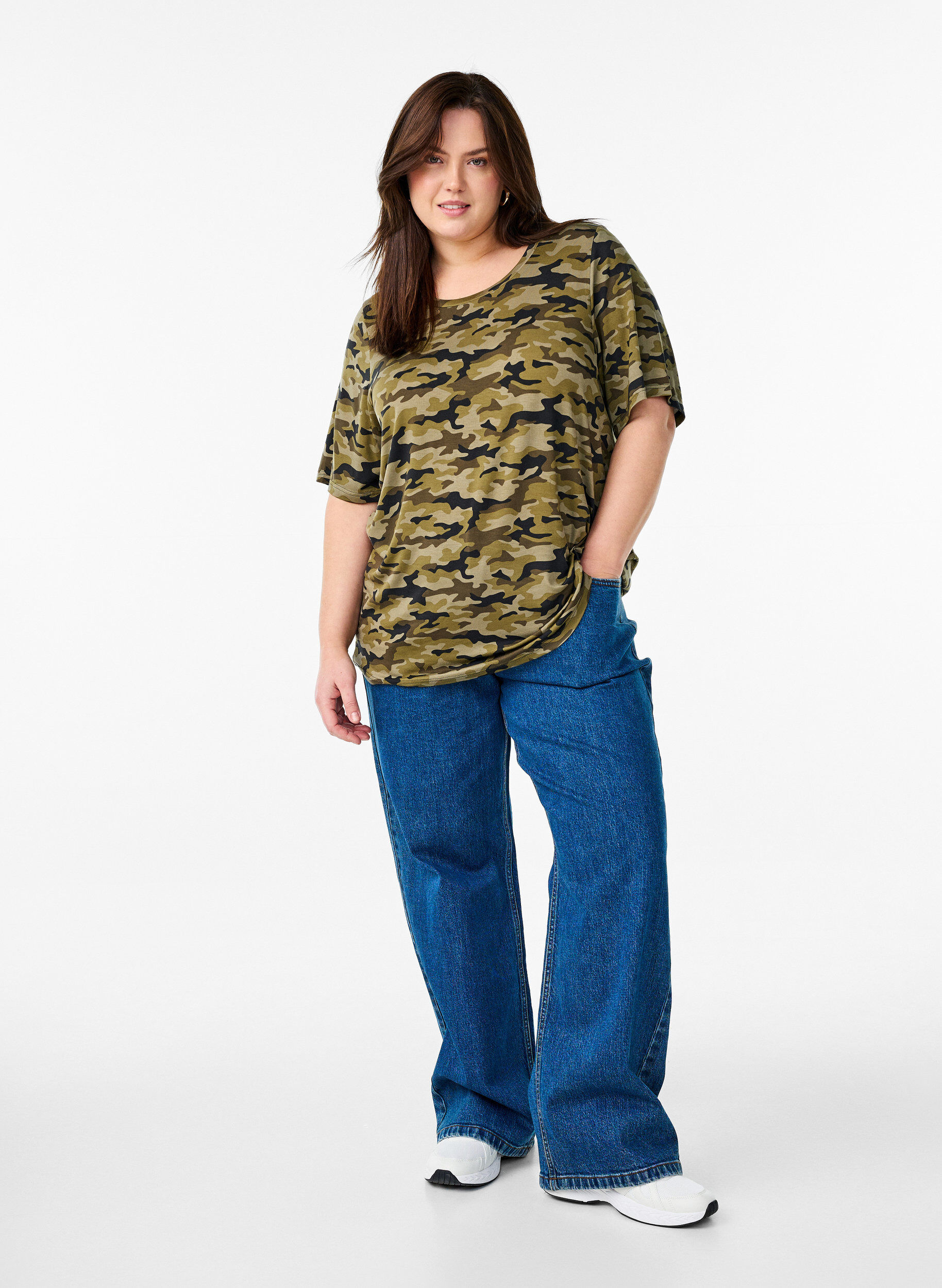 ZizziT-shirt met TENCEL&trade; Lyocell en strepen, Groen, Model image number 1