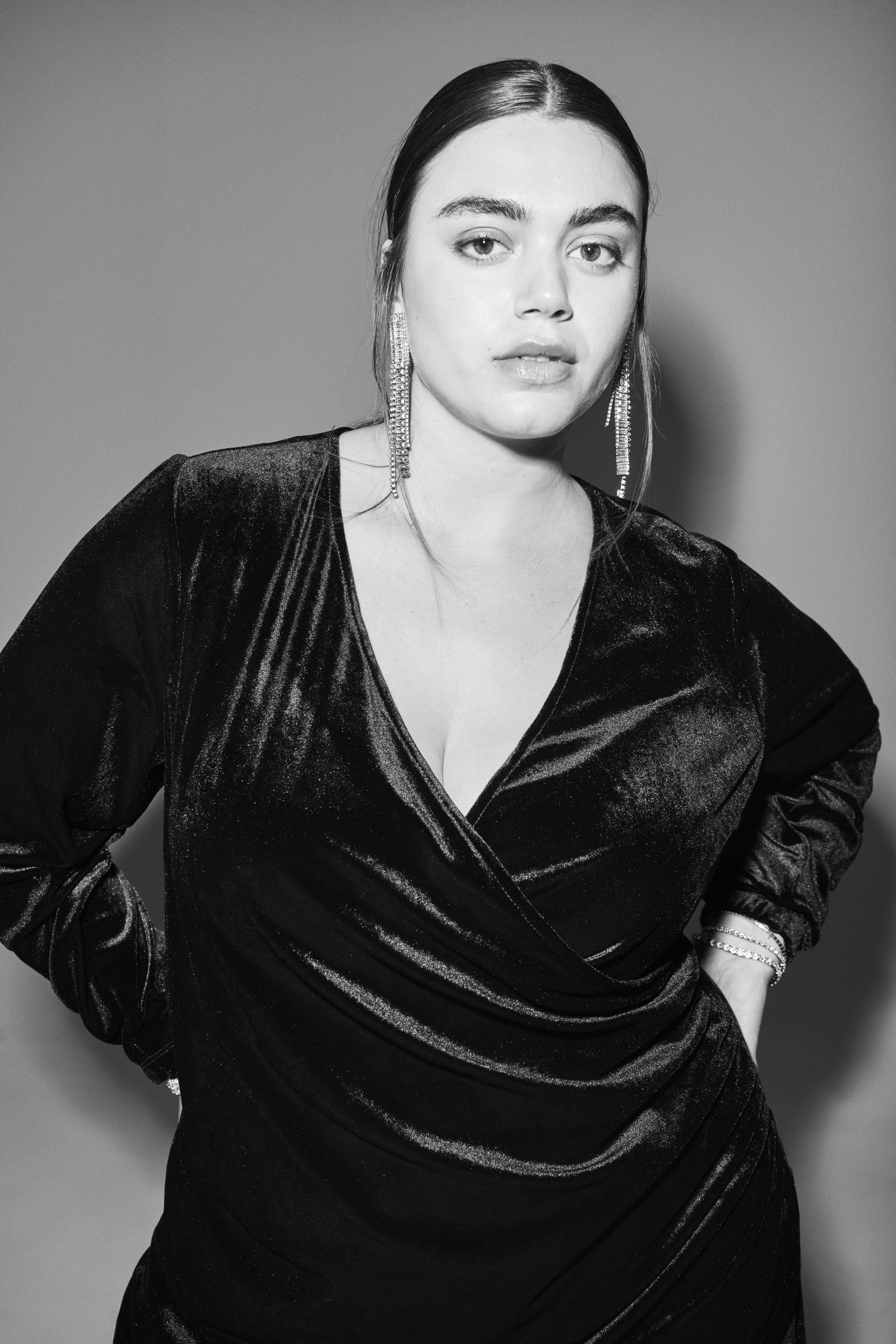 ZizziVelourset met details, , Model