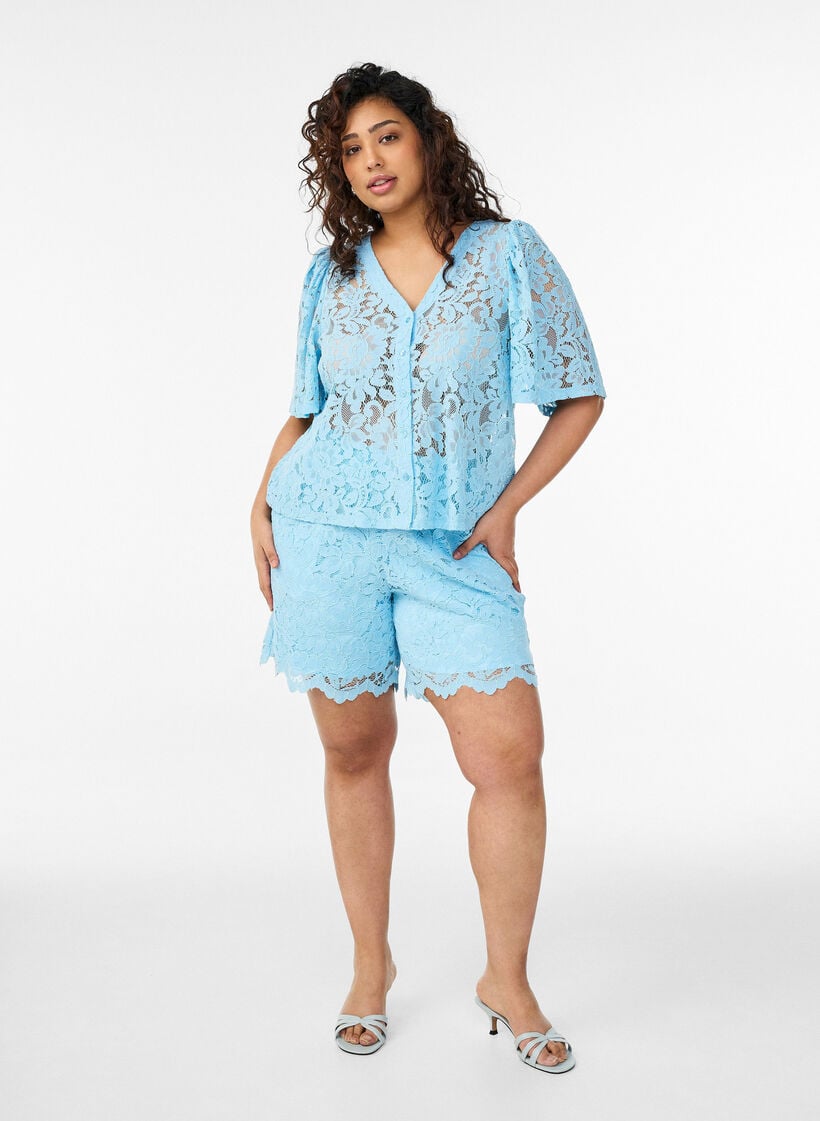 Short en dentelle taille haute avec poches, Bleu, Model image number 1