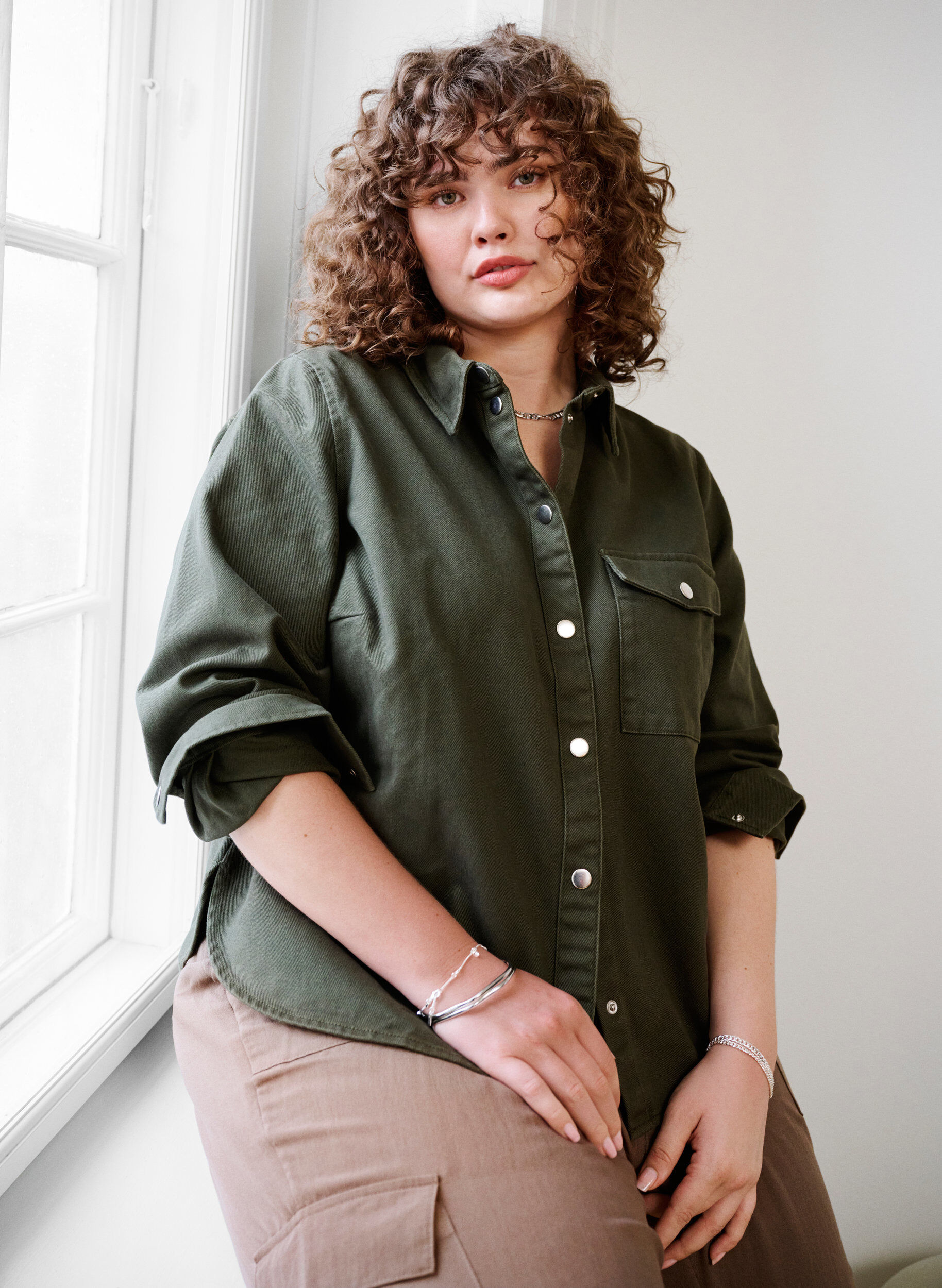 Zizzi Veste en toile boutonn&eacute;e, Forest Night, Image image number 0