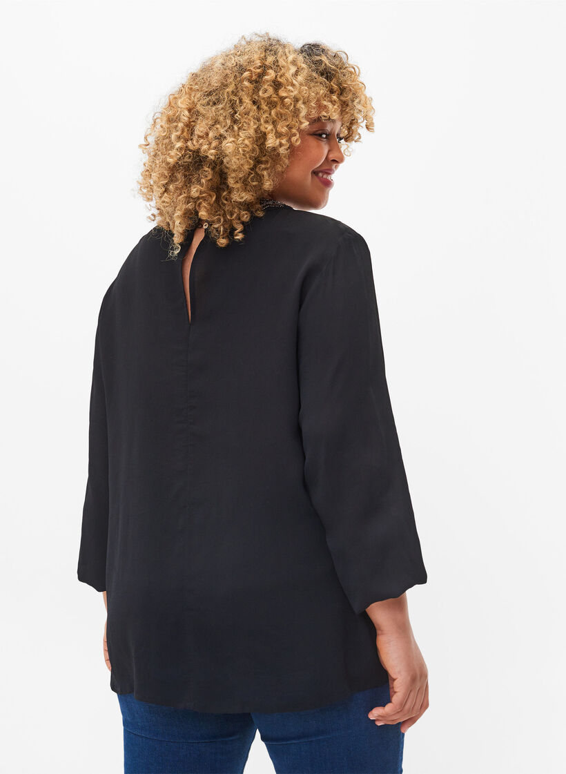 Blouse à manches longues en viscose avec perles, Black, Model image number 1