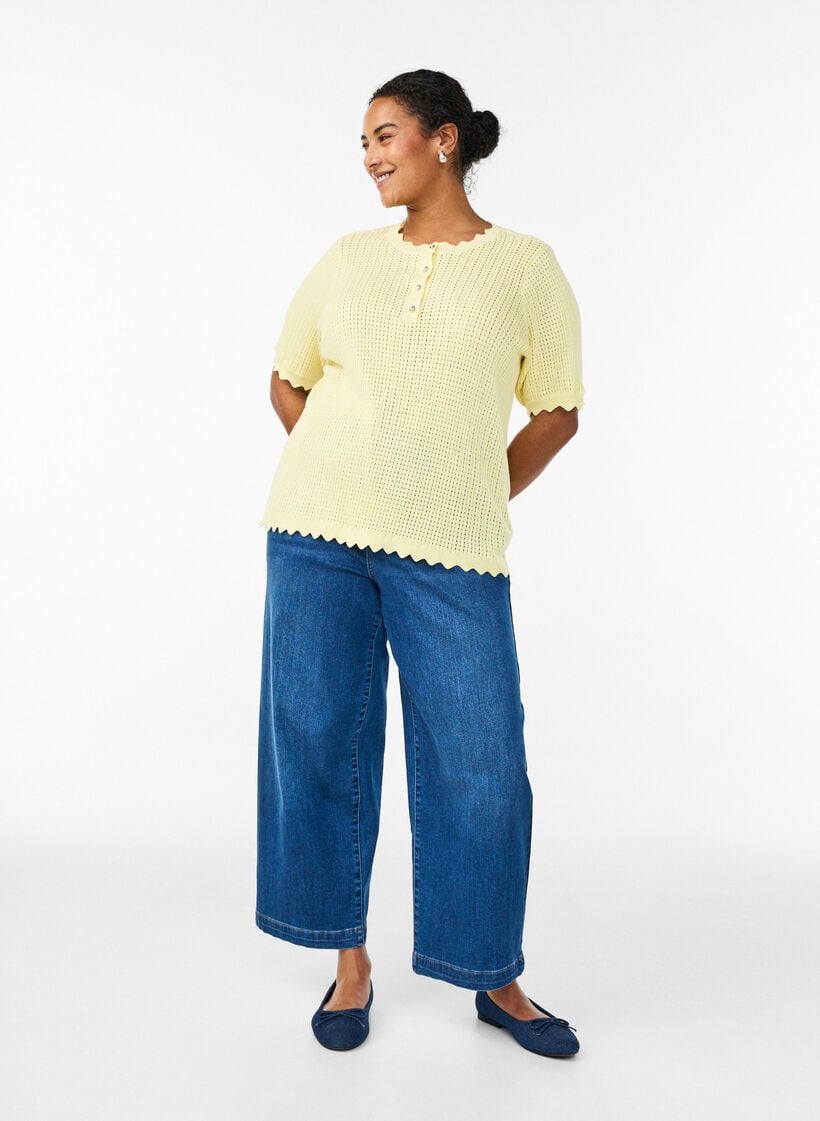 Korte mouw gebreide blouse met ajourpatroon en golfranden, Geel, Model image number 1
