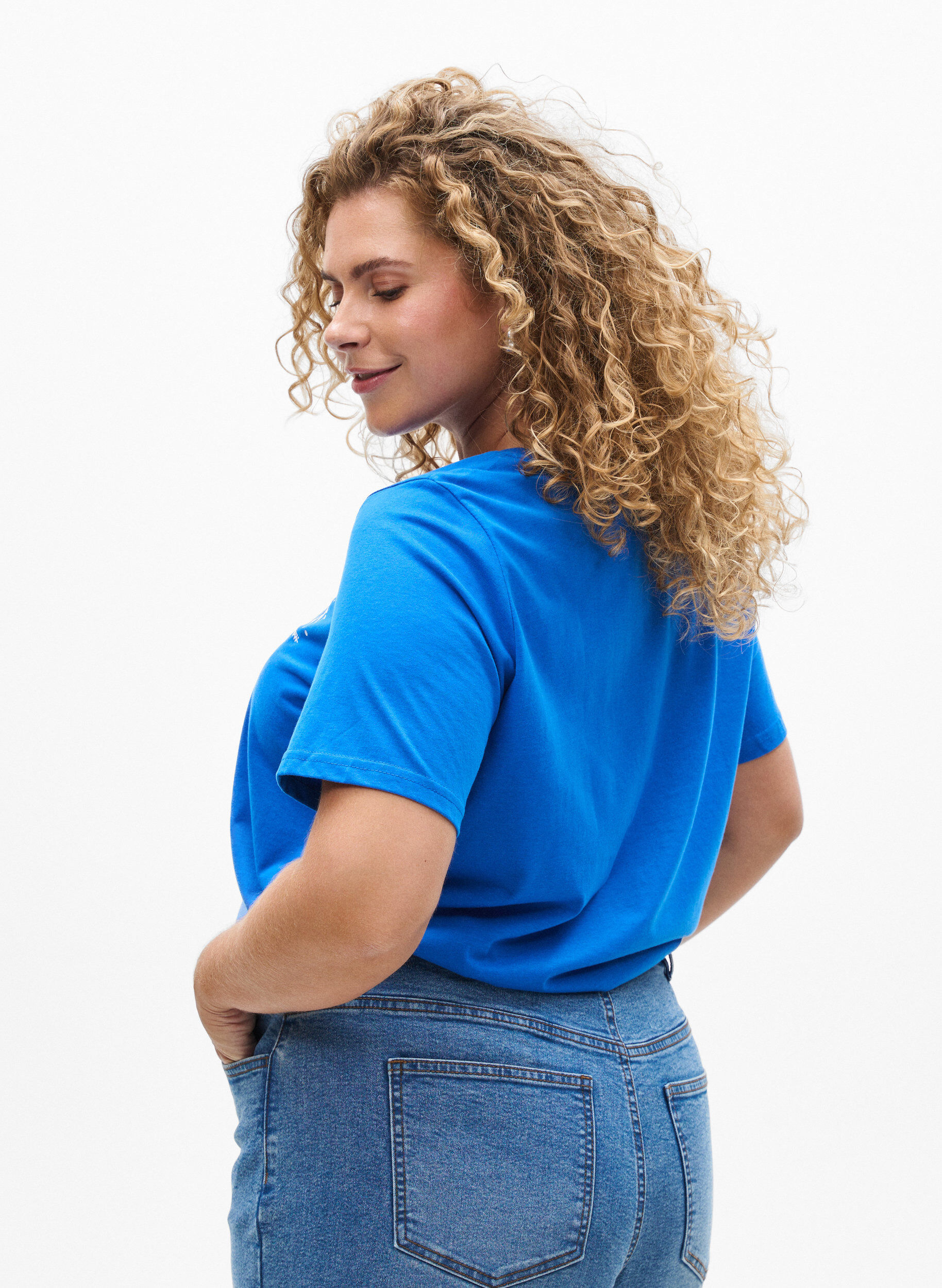 Zizzi FLASH - T-shirt avec motif, Bleu, Model image number 2