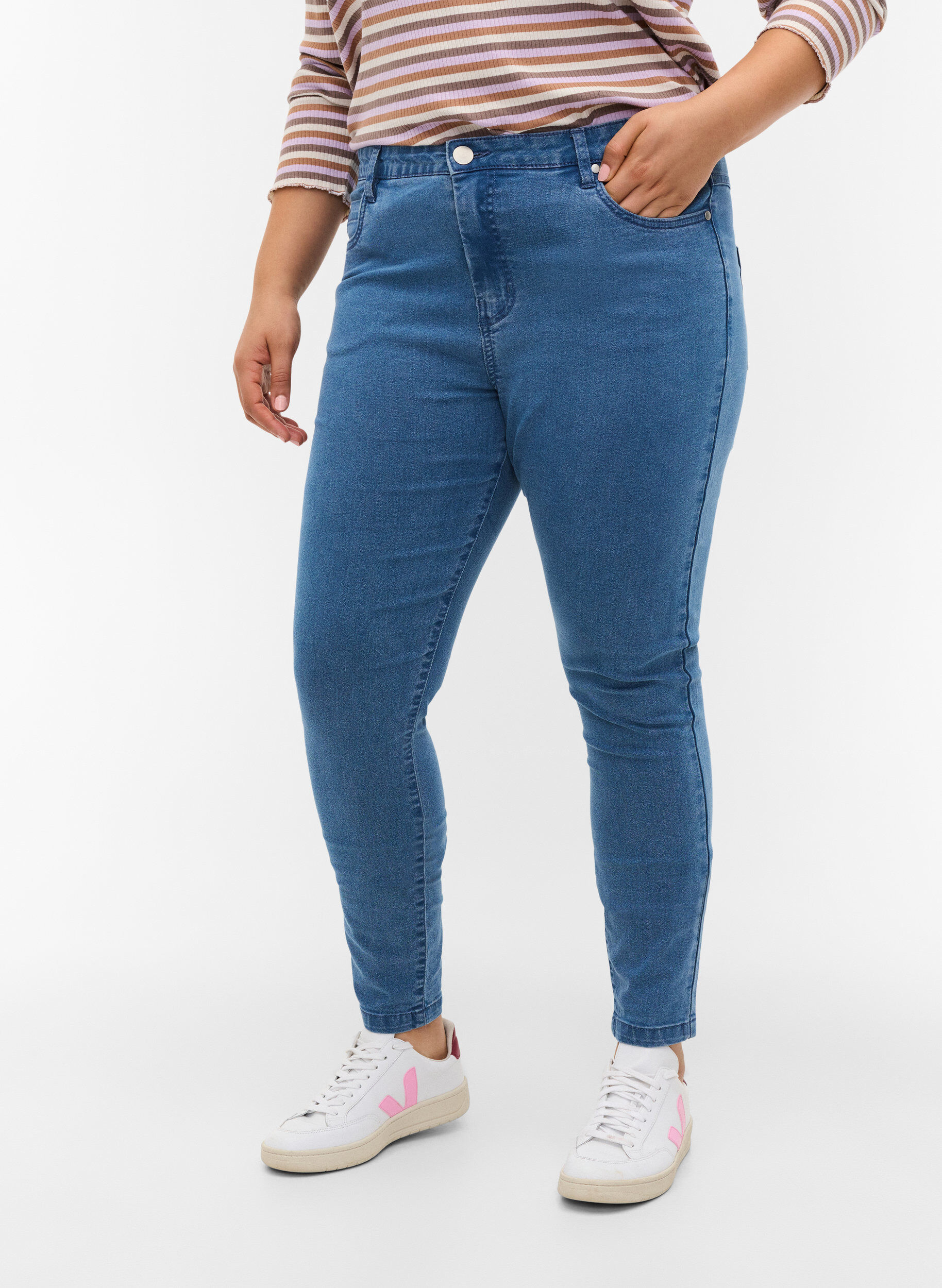 Zizzisuper slim fit Amy jeans met hoge taille, Blauw, Model image number 3