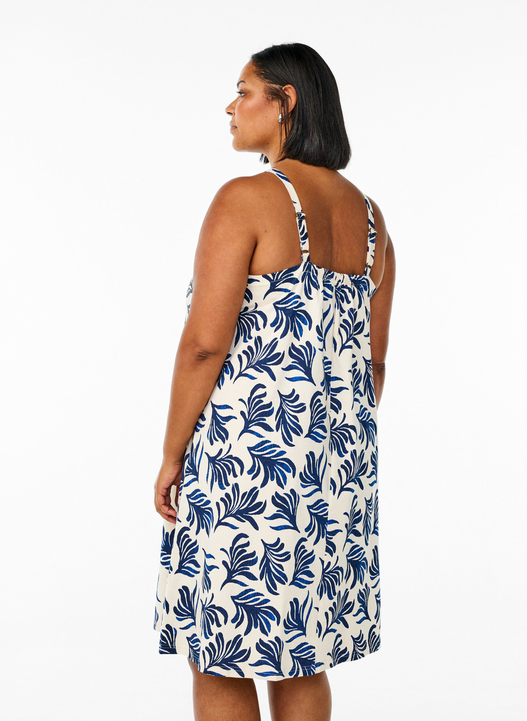 Zizzi Robe &agrave; bretelles midi en coton bio, Blanc, Model image number 2