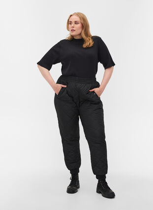 Pantalon thermique matelassé avec poches, Black, Model image number 0