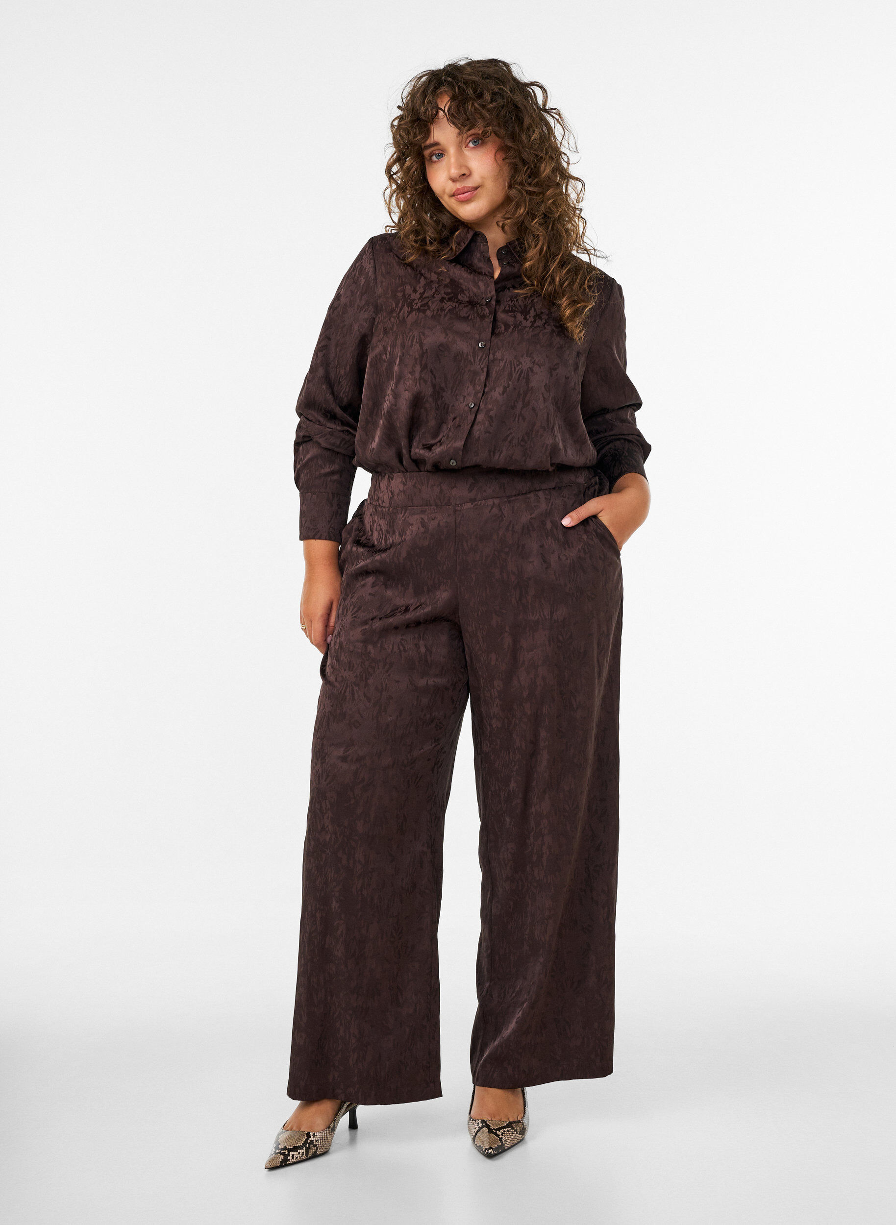 ZizziPantalon ample &agrave; motif cachemire et taille haute, Marron, Model image number 0