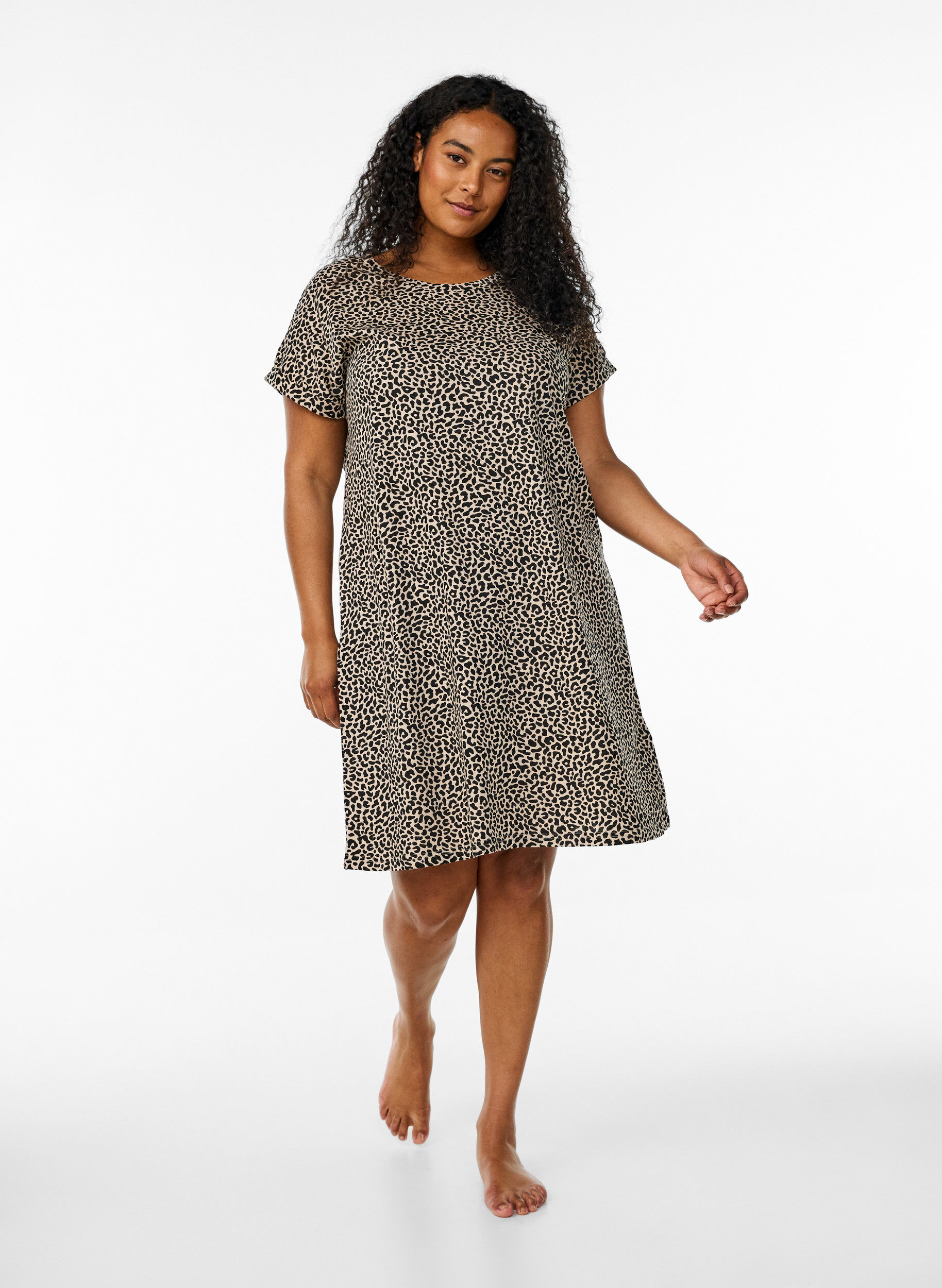 Zizzi2-pack T-shirtjurk met korte mouwen, Bruin, Model image number 1