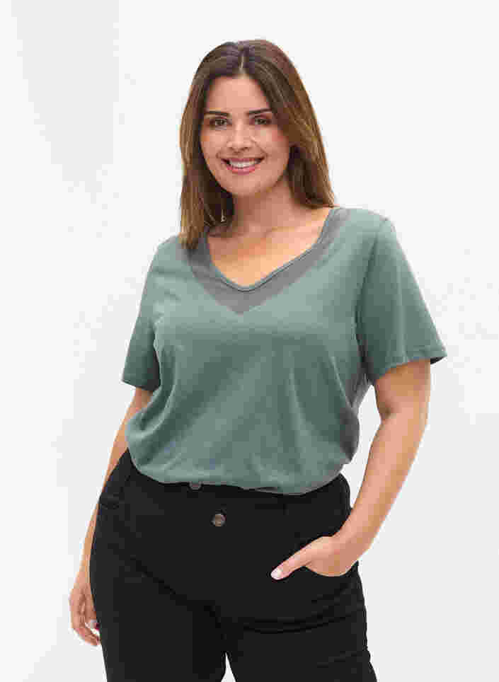 T-shirt à manches courtes avec col en V et résille, Balsam Green, Model image number 0