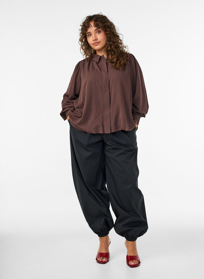 Chemise coupe ballon avec fermeture zipp&eacute;e invisible, Marron, Model image number 1