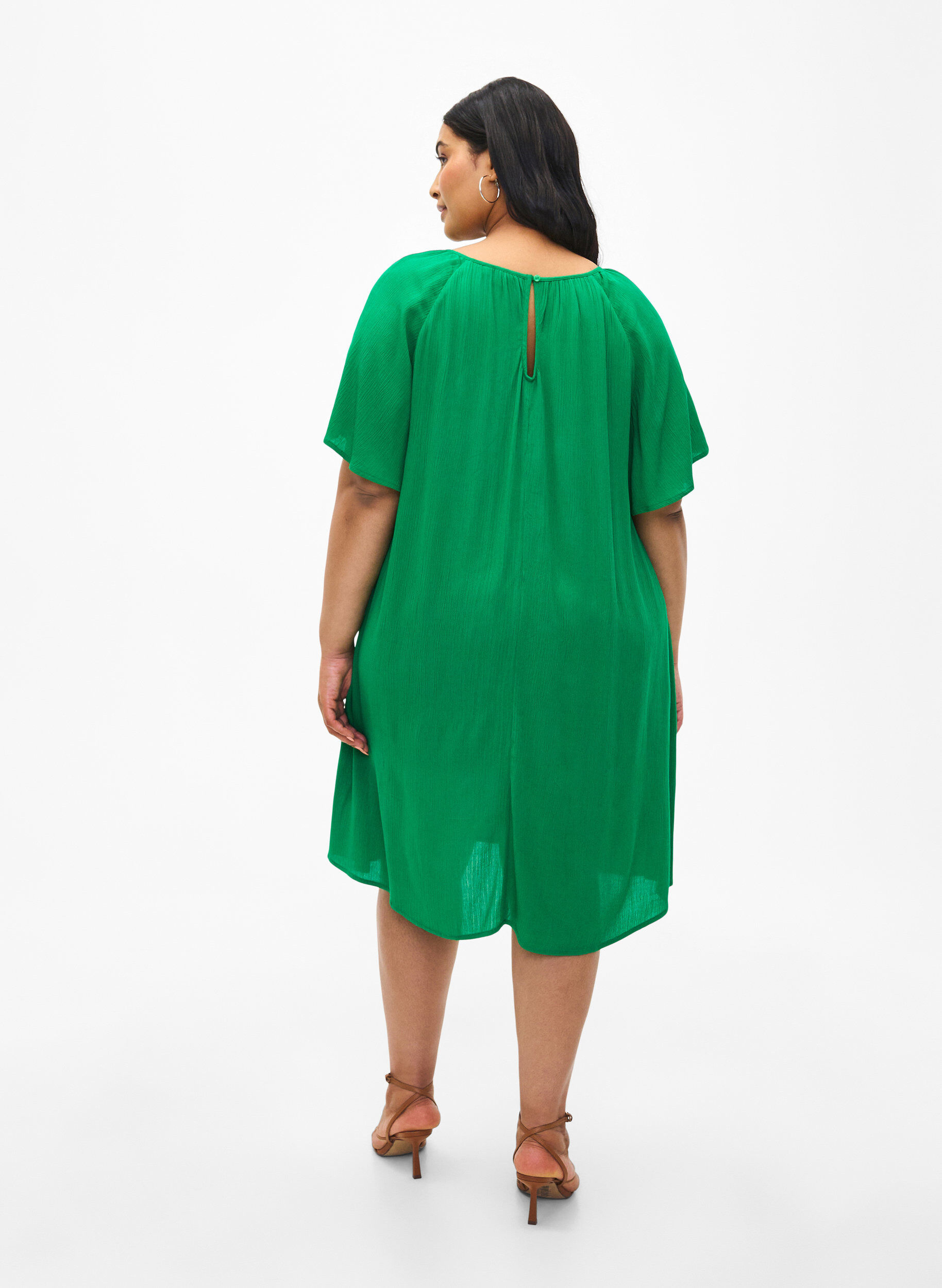 Zizzi Robe en viscose &agrave; manches courtes, Jolly Green, Model image number 1