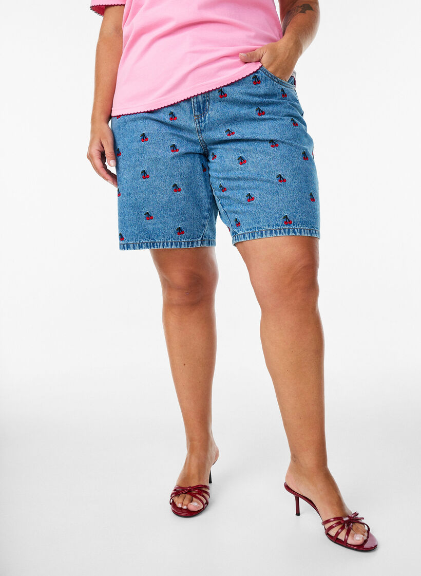 Short en jean brod&eacute;, Bleu Clair, Model image number 3