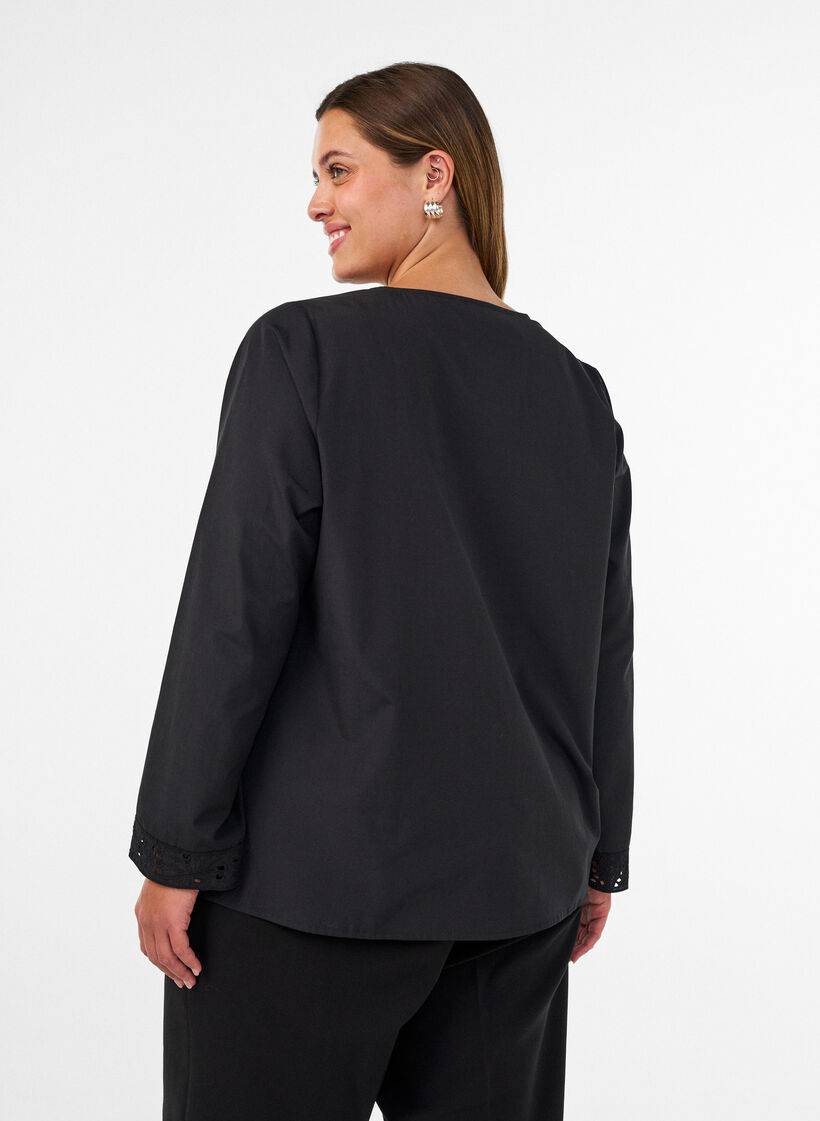 Blouse met broderie anglaise, Zwart, Model image number 2