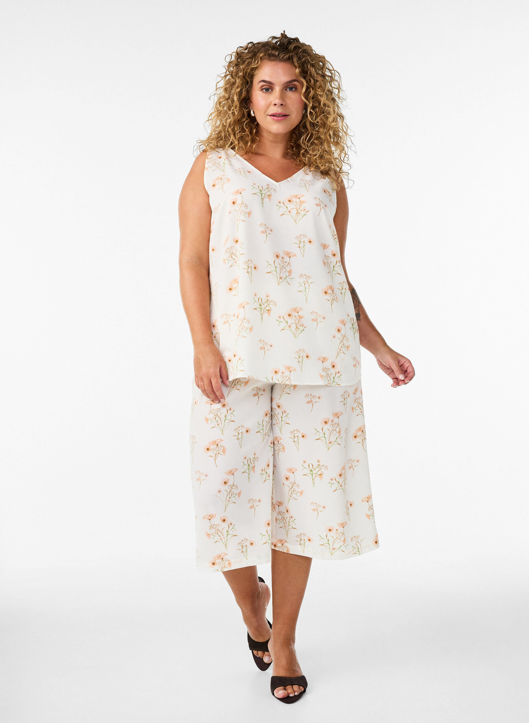 Pantalon ample avec imprim&eacute;, Vanille, Model
