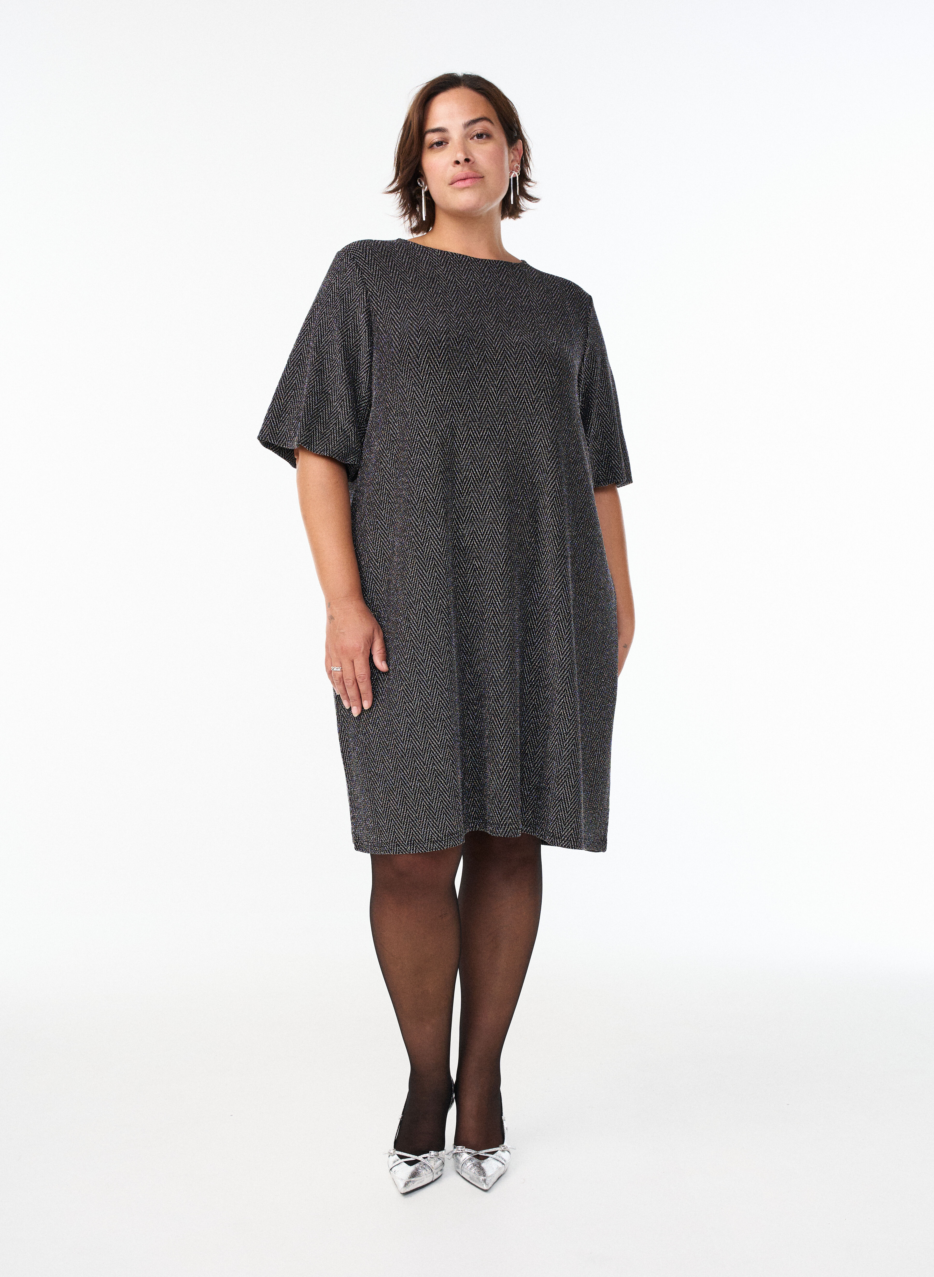 D&eacute;tails scintillants, , Model