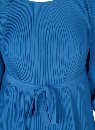 Robe manches longues plissée avec lien de serrage à la taille, Classic Blue , Packshot image number 2
