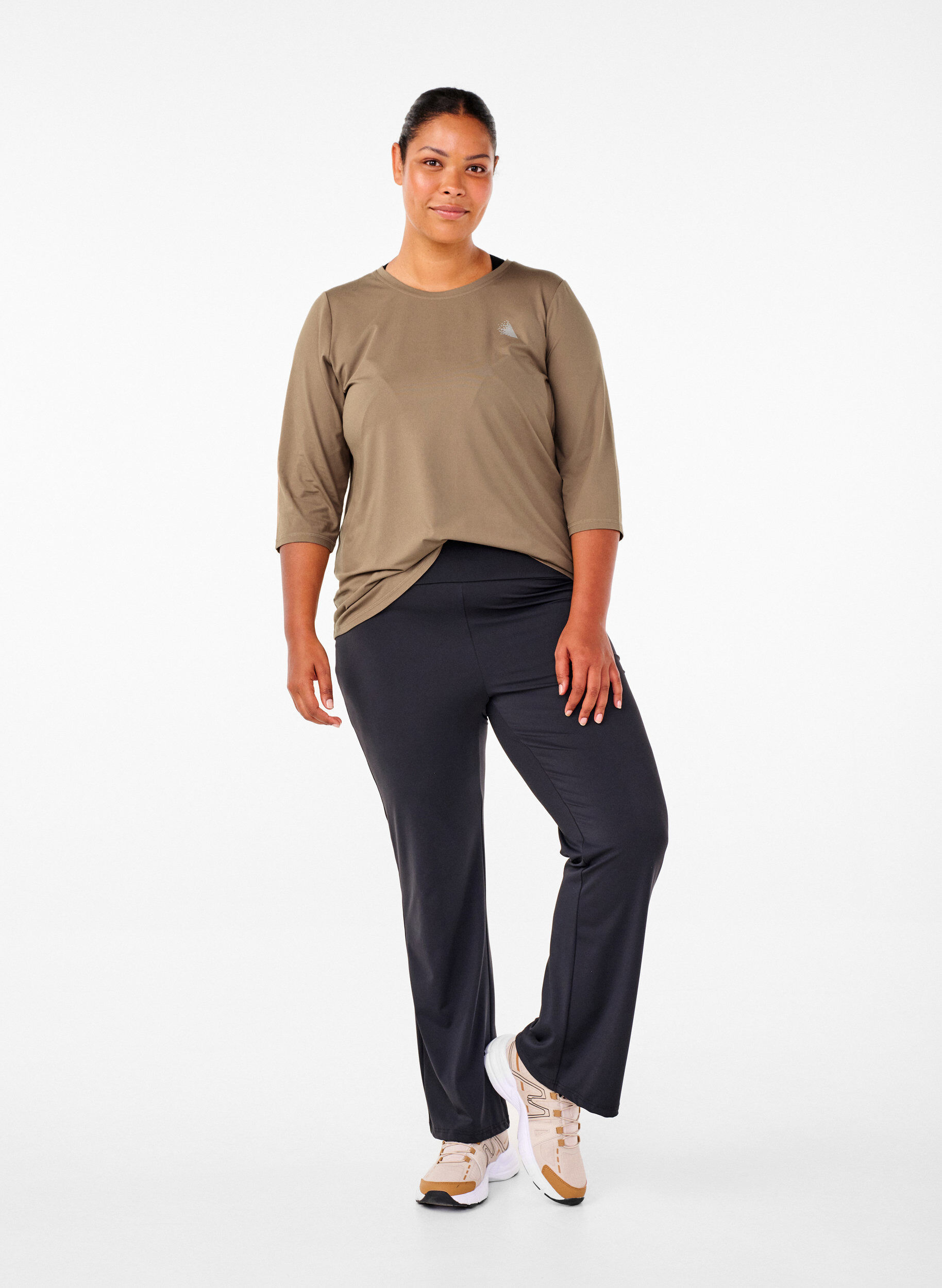 Zizzi Chemisier training avec manches 3/4, Beige, Model image number 1