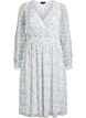 Robe midi fleurie avec effet portefeuille et smocks, Bleu Clair, Packshot image number 0