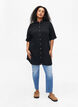 Shirt met korte mouwen en knopen, Black, Model image number 2