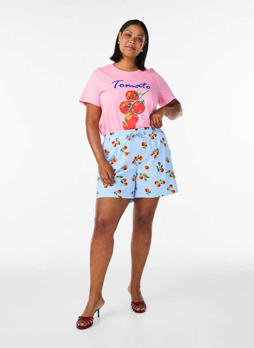 T-shirt en coton bio avec imprim&eacute; tomates, Rose, Model image number 1