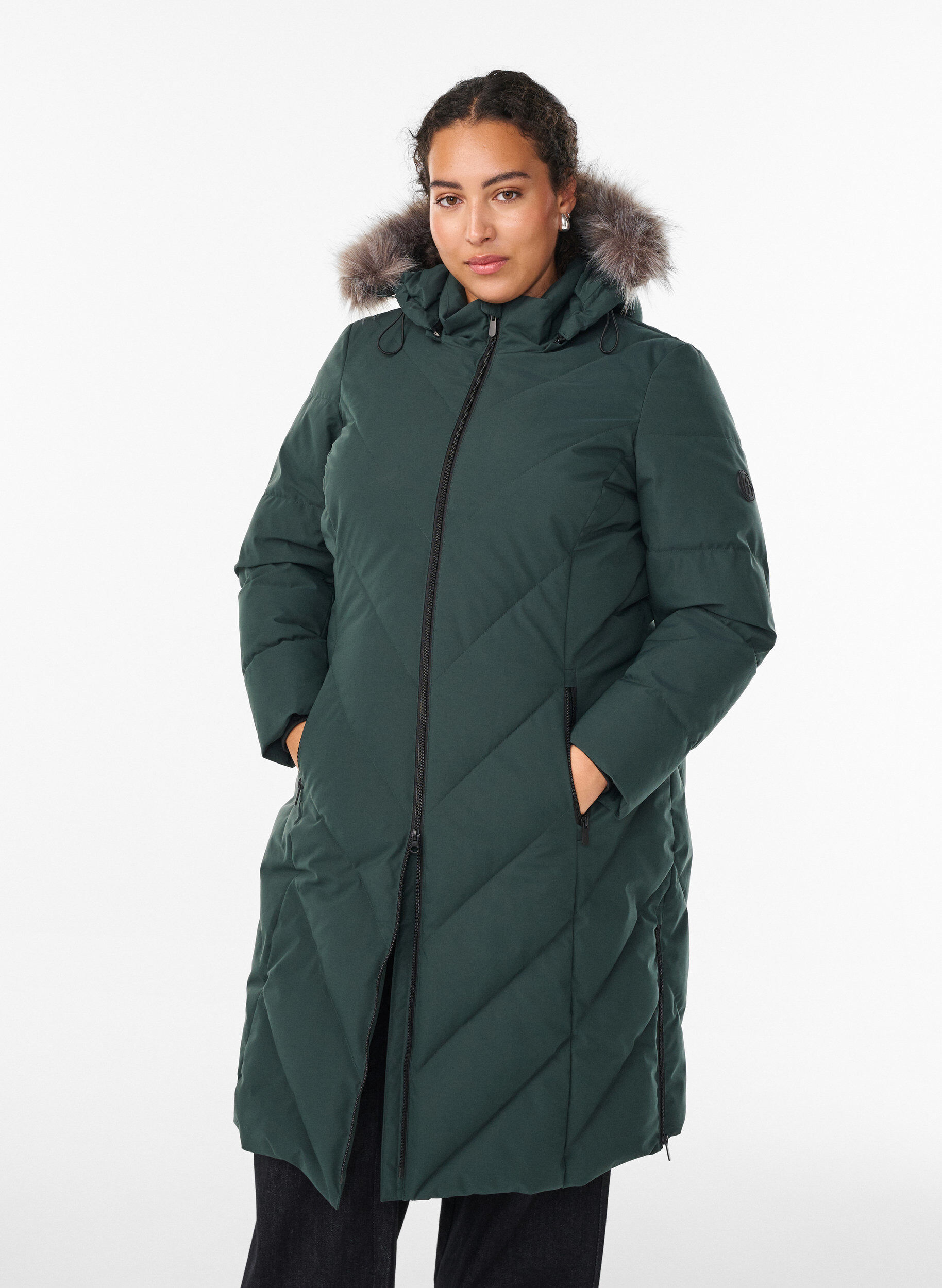 ZizziLange winterjas met haaksluitingen en een nep bontkraag, Groen, Model image number 0