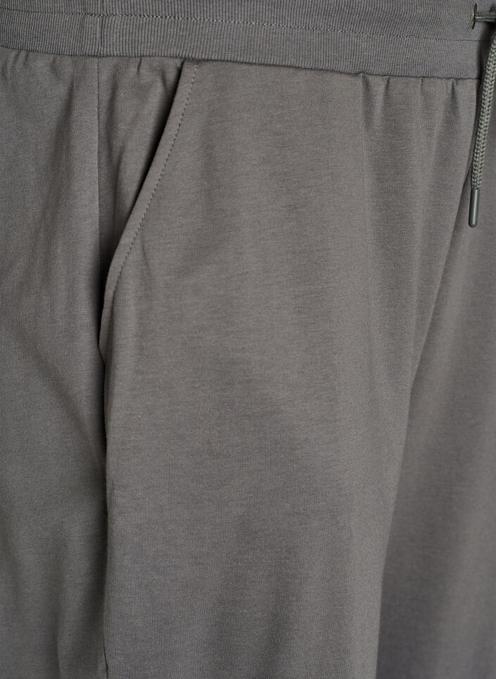 Pantalon de surv&ecirc;tement ample avec poches, Gris, Packshot image number 2