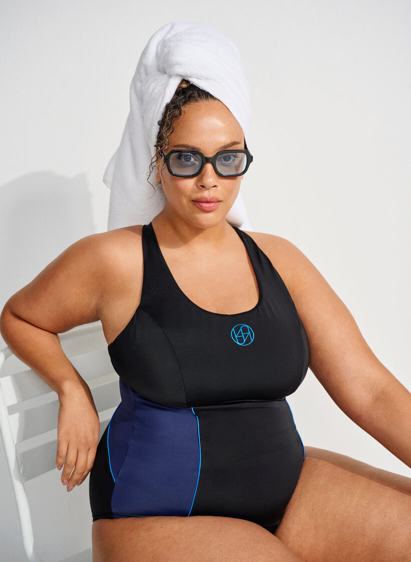 Maillot de bain de sport avec bretelles croisées, Noir, Image image number 0