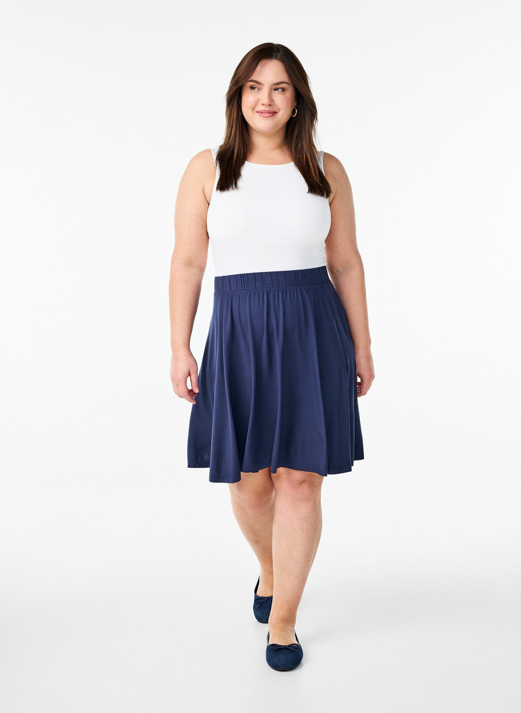 Zizzi Jupe ample en viscose, Bleu, Model image number 1