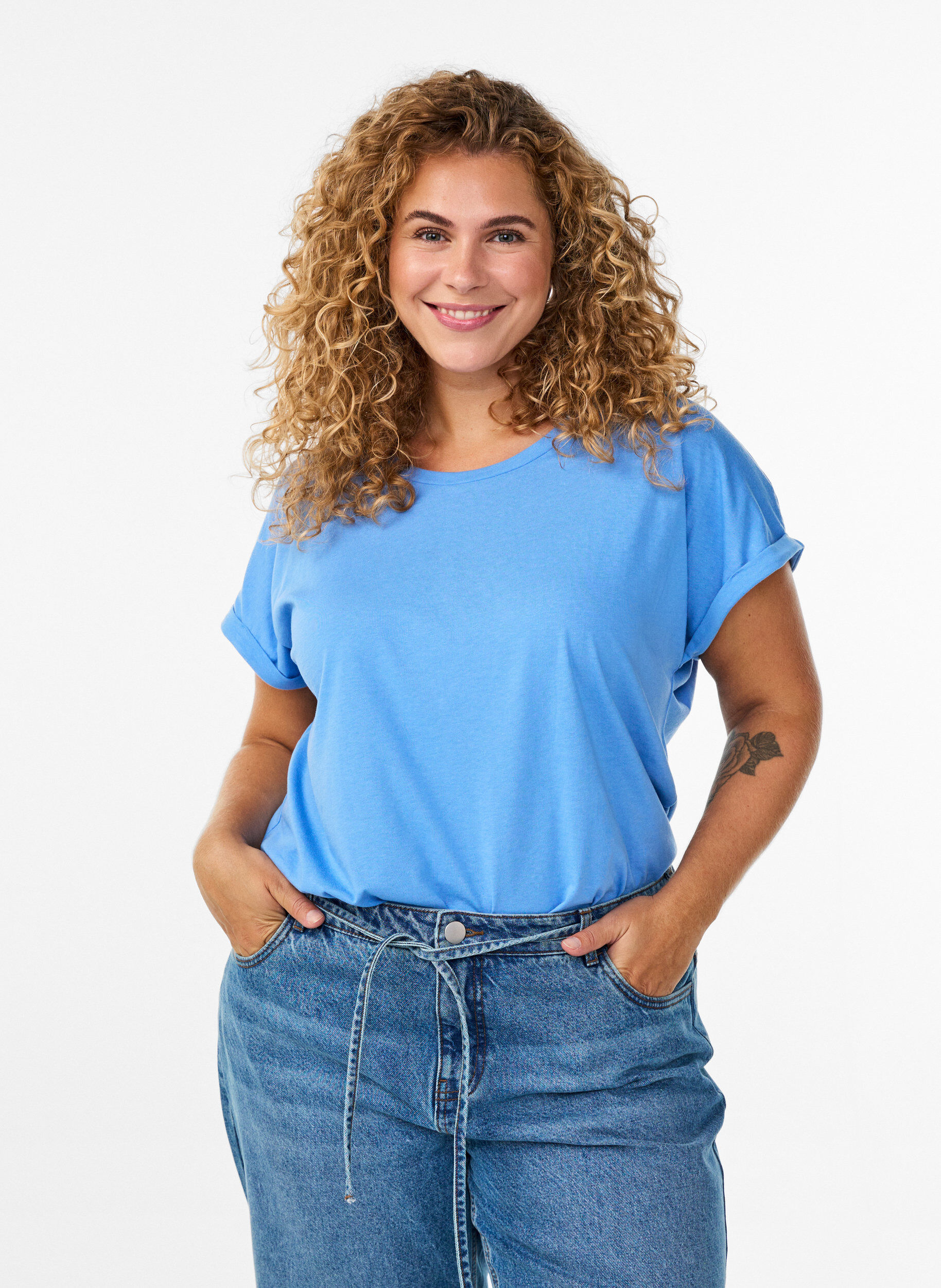 T-shirt met korte mouwen van katoenmix, Blauw, Model