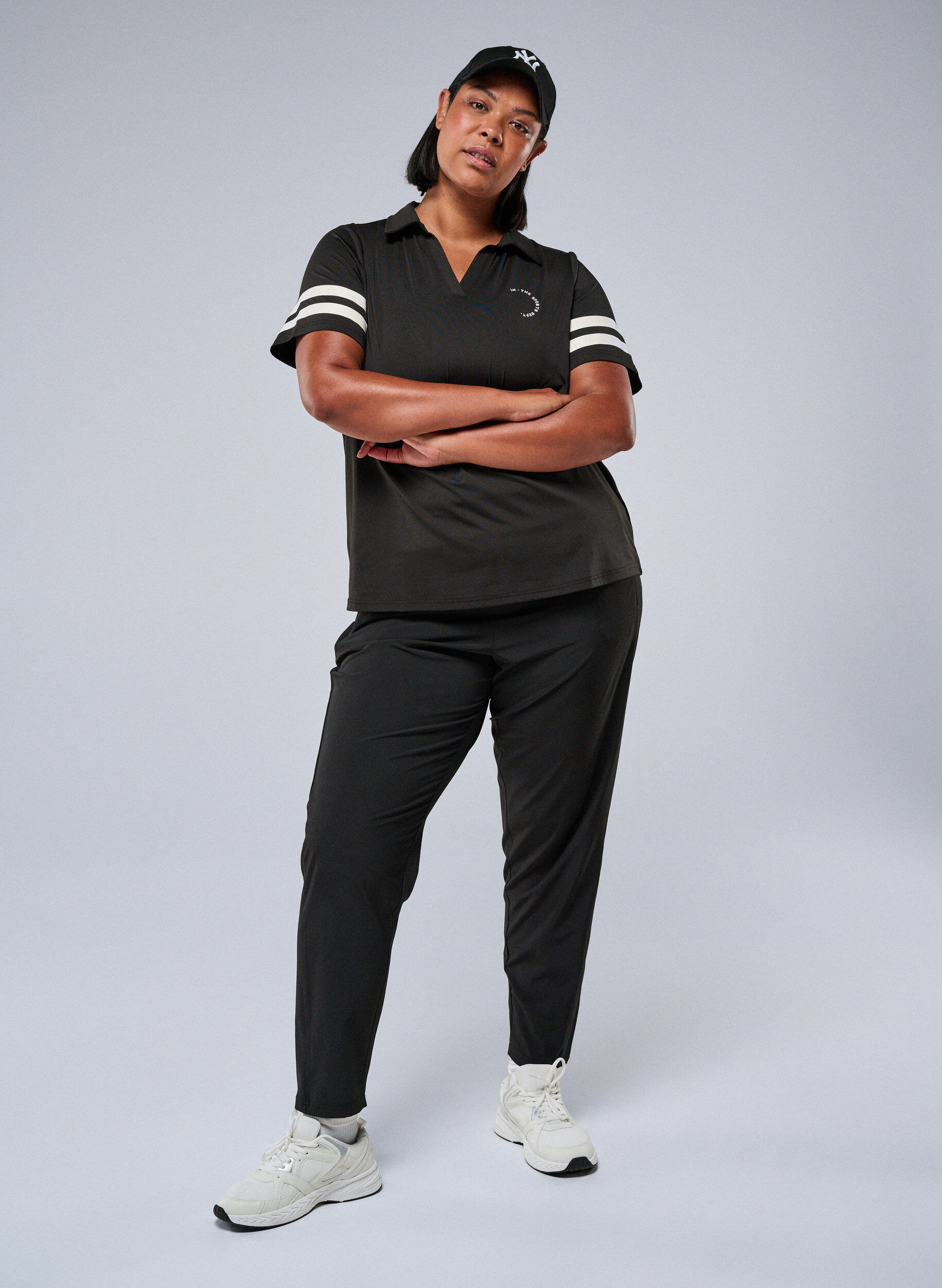 Pantalon d&rsquo;entra&icirc;nement l&eacute;ger dot&eacute; de poches