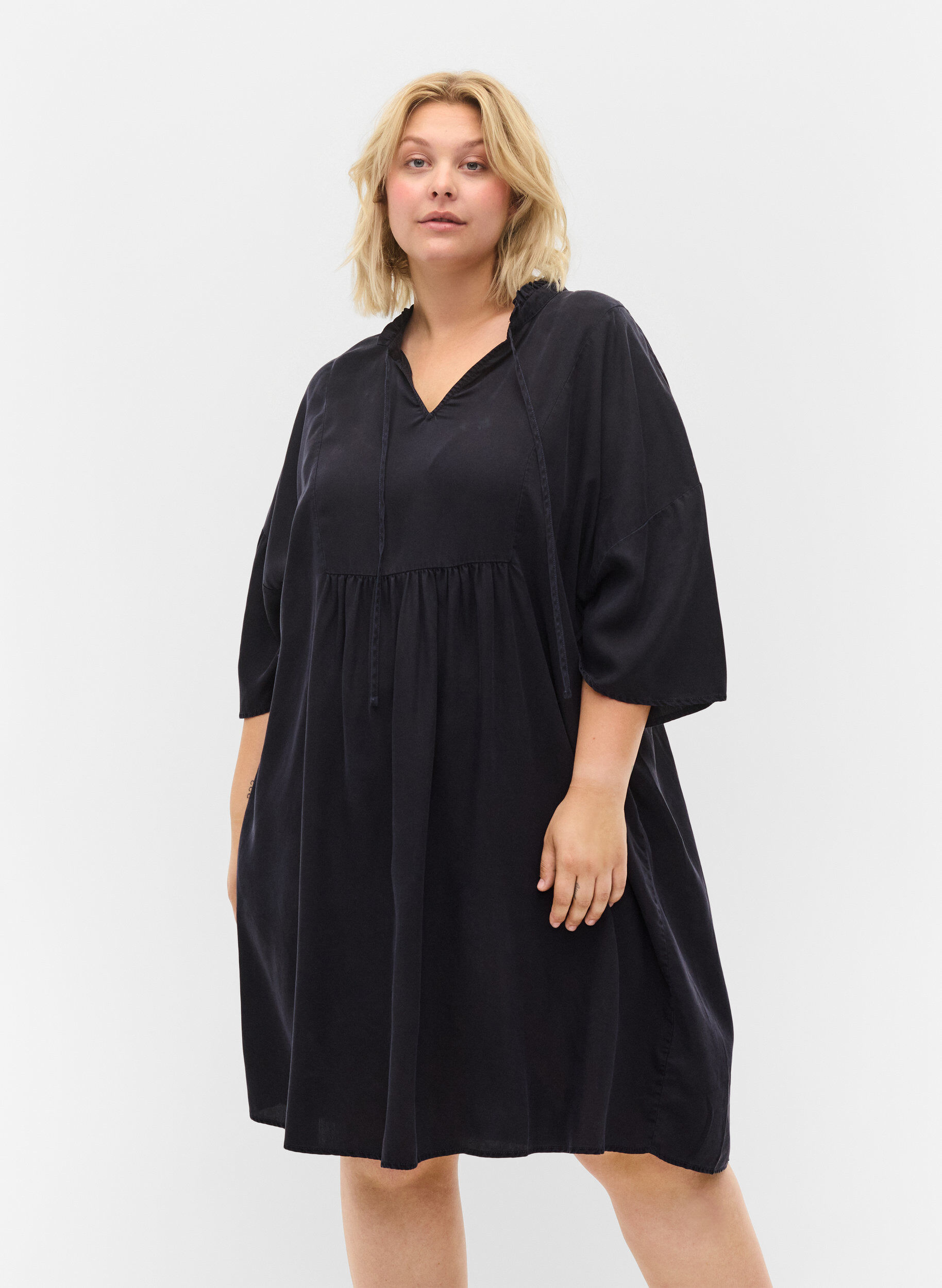 ZizziJurk met 3/4 mouwen van lyocell (TENCEL&trade;), Black, Model image number 0