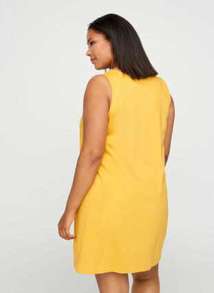 Jurk met broderie anglaise, MINERAL YELLOW, Model image number 1