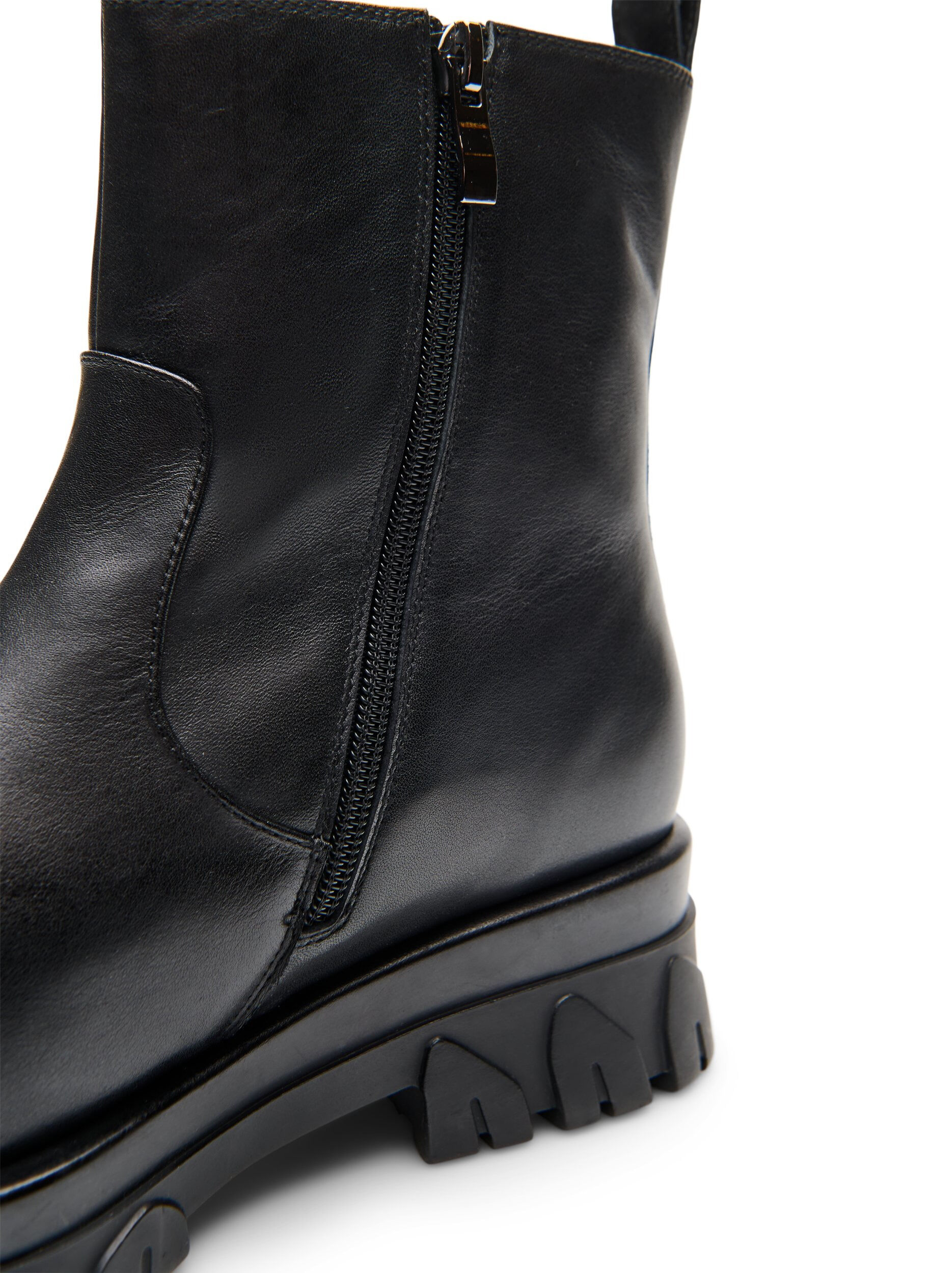 ZizziWide fit - Chunky leren Chelsea boots met ritssluiting, Zwart, Packshot image number 4