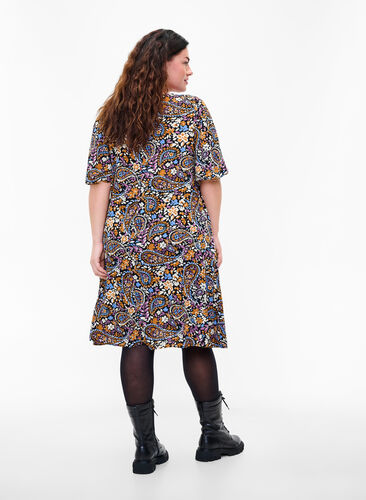 Viscose jurk met korte mouwen en paisleyprint, Black G. Sky Paisley, Model image number 1