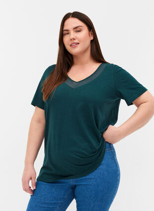T-shirt à manches courtes avec col en V et résille, Ponderosa Pine, Model image number 0
