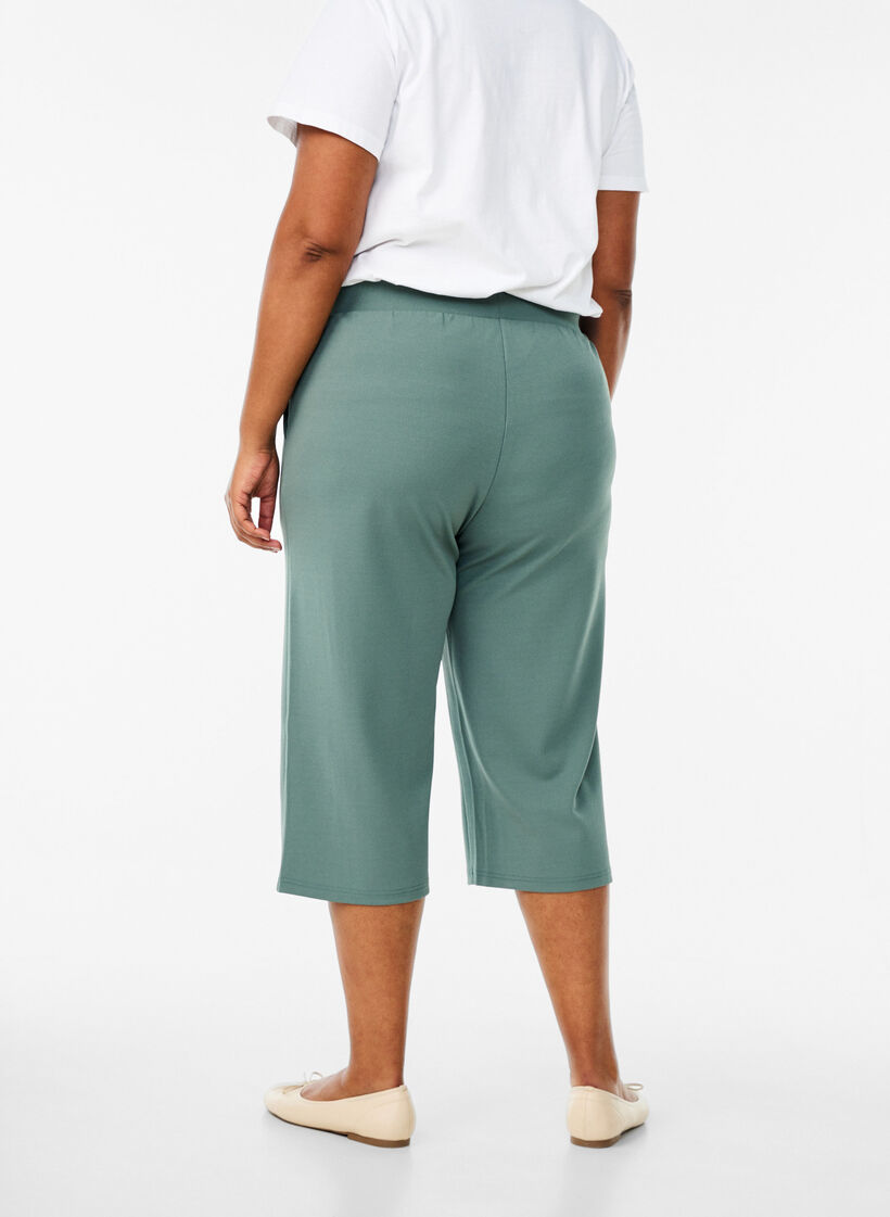 FLASH - Hoog getailleerde kniebroek met losse pasvorm, Groen, Model image number 1