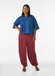 Ballonbroek met structuur en elastische taille, Rood, Model image number 0