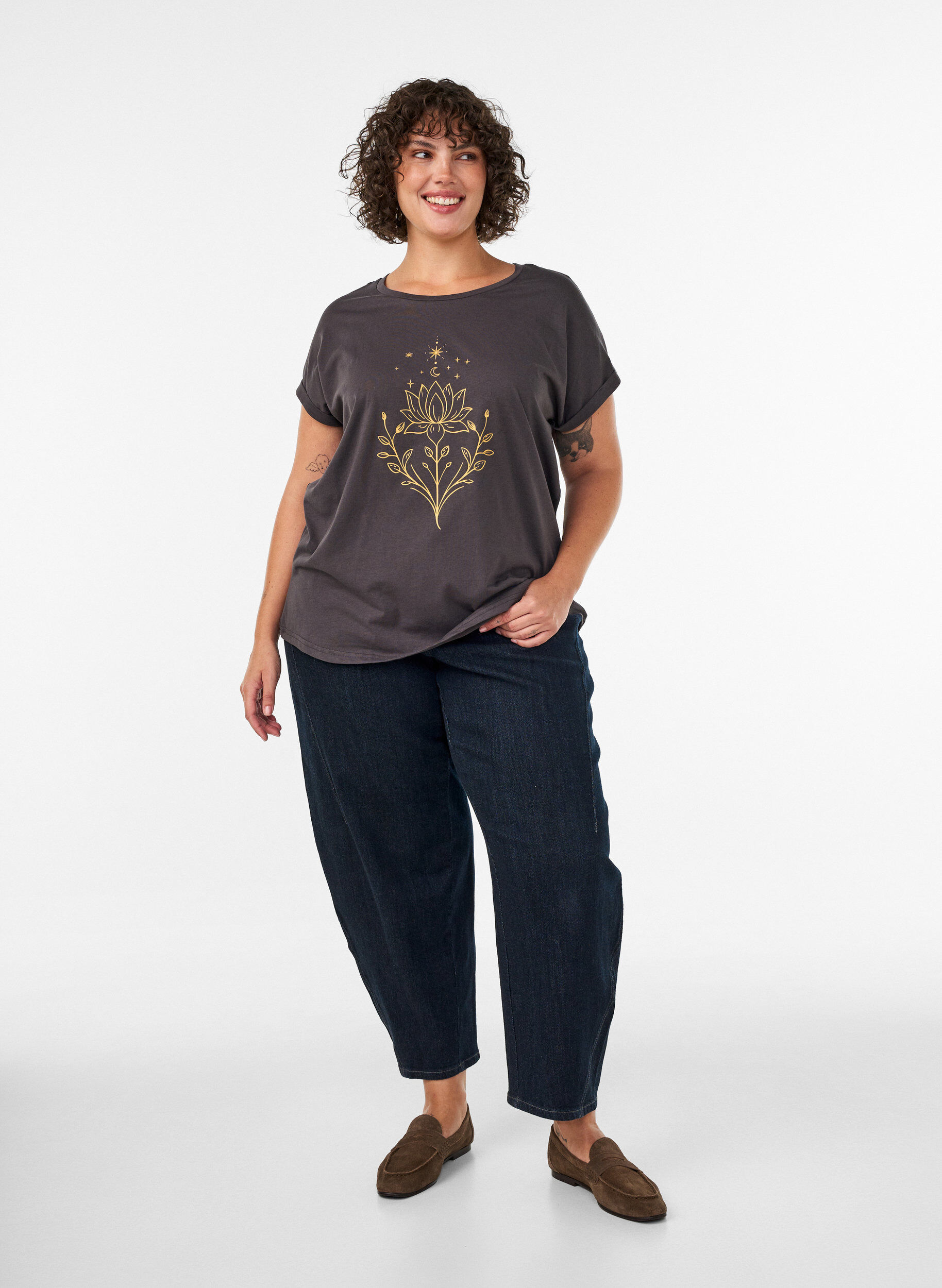 ZizziT-shirt avec imprim&eacute; d&eacute;coratif sur le devant, Gris anthracite, Model image number 1