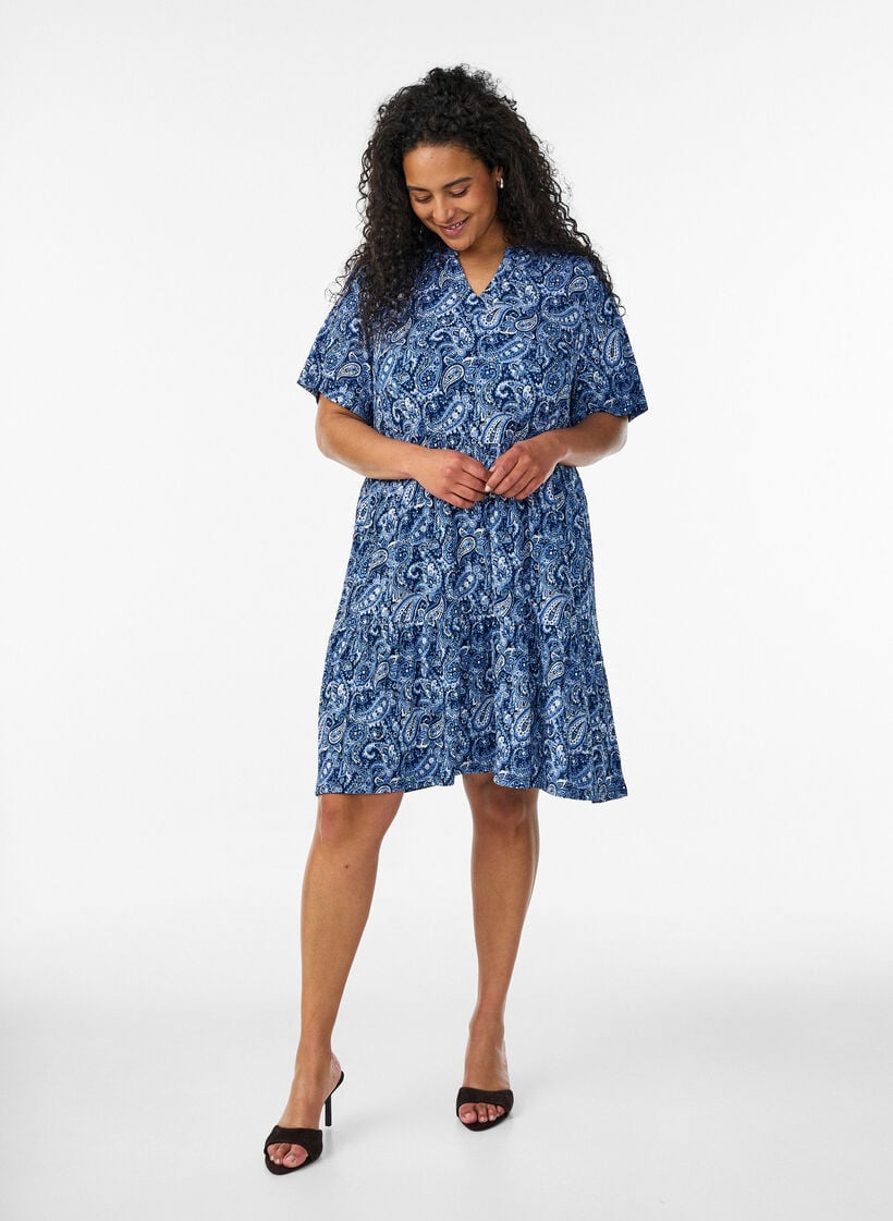 Robe &agrave; motifs avec empi&egrave;cements, Bleu, Model image number 1