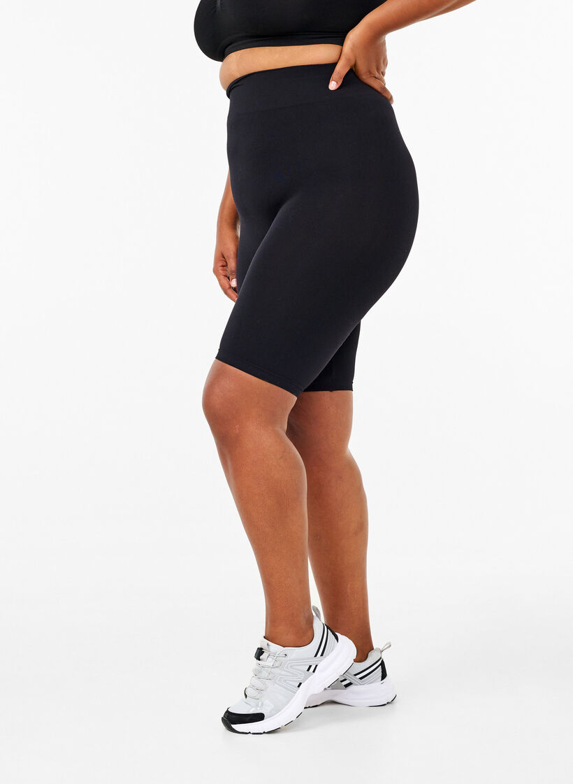 Naadloos fietsshortje, Zwart, Model image number 0