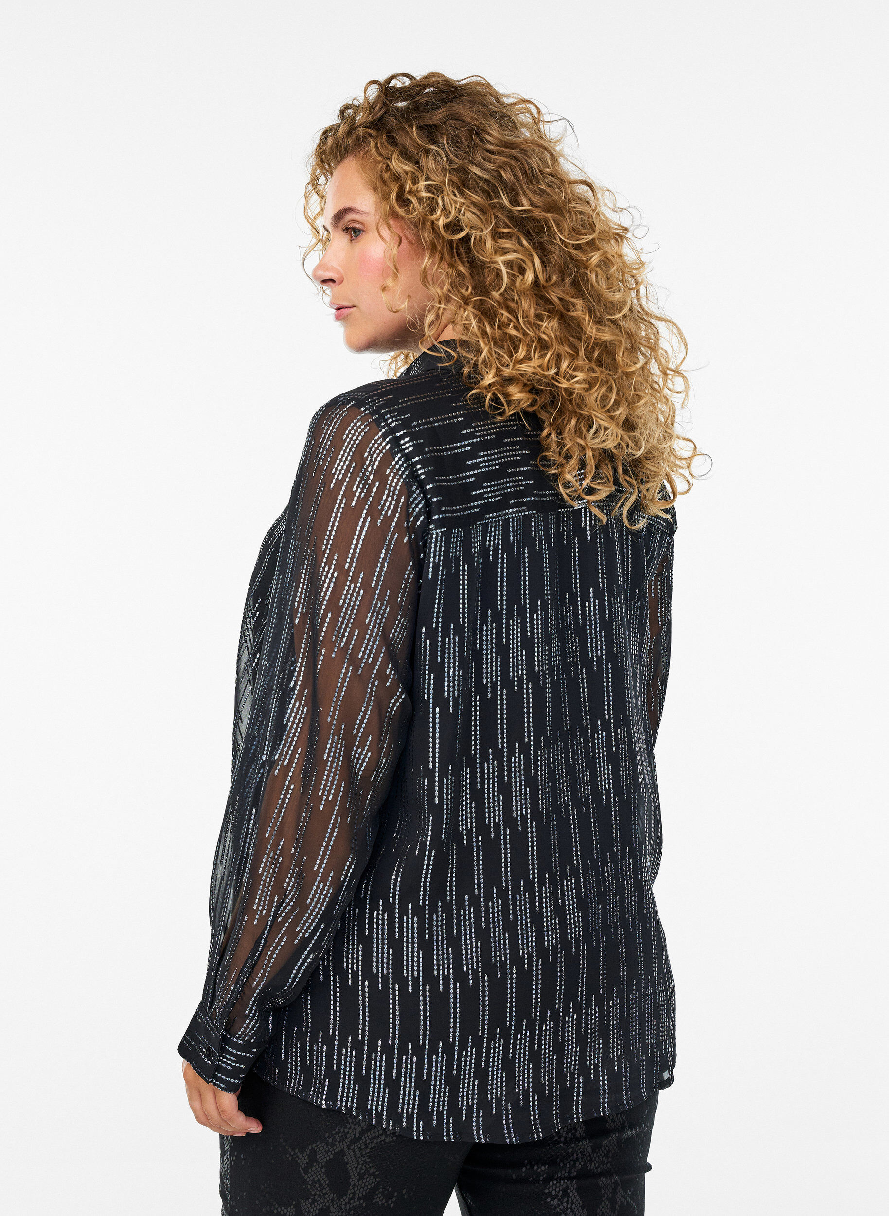 Zizzi Chemise &agrave; motif paillet&eacute;, Noir, Model image number 2