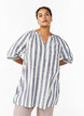 Tunique en coton avec un col en V, Bleu, Model image number 0